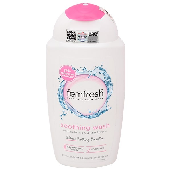 Dung dịch vệ sinh phụ nữ Femfresh Soothing Wash làm sạch, diệt khuẩn 250ml