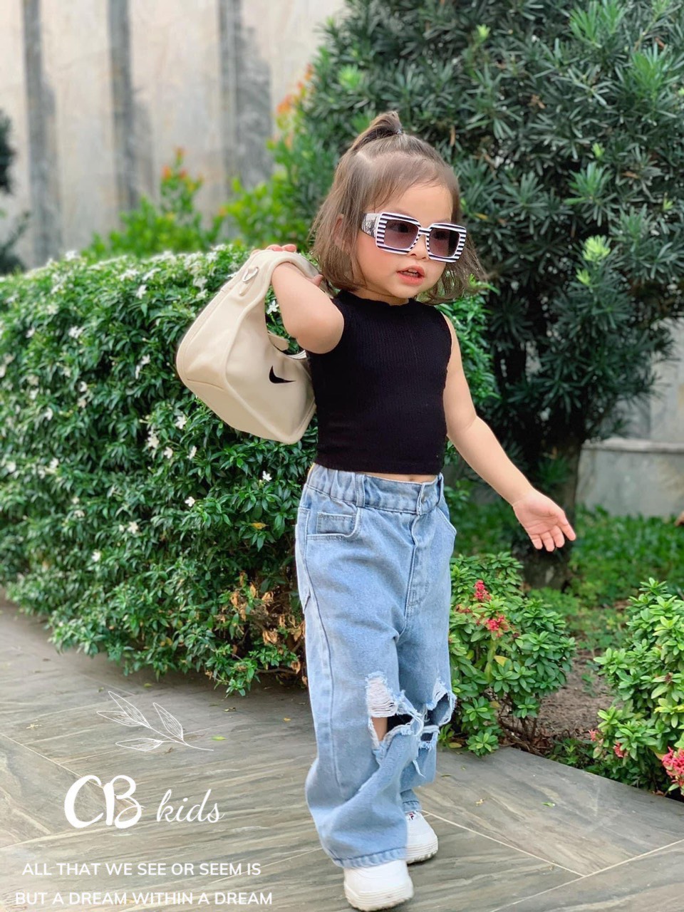 Bg25- bộ áo croptop đen trắng quần bò cb xanh rách cho bé