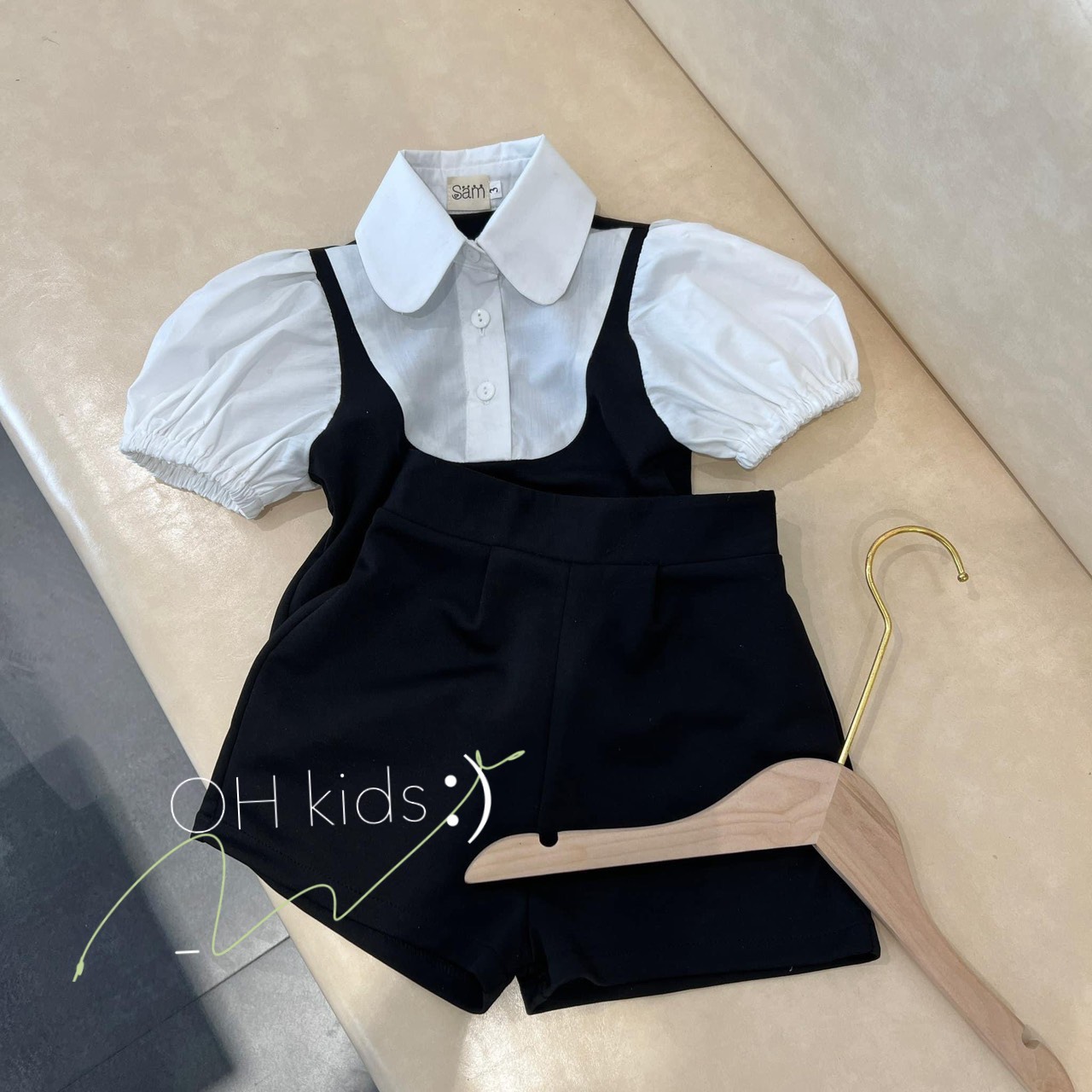 Bg28- bộ áo đen phối sơ mi bé gái