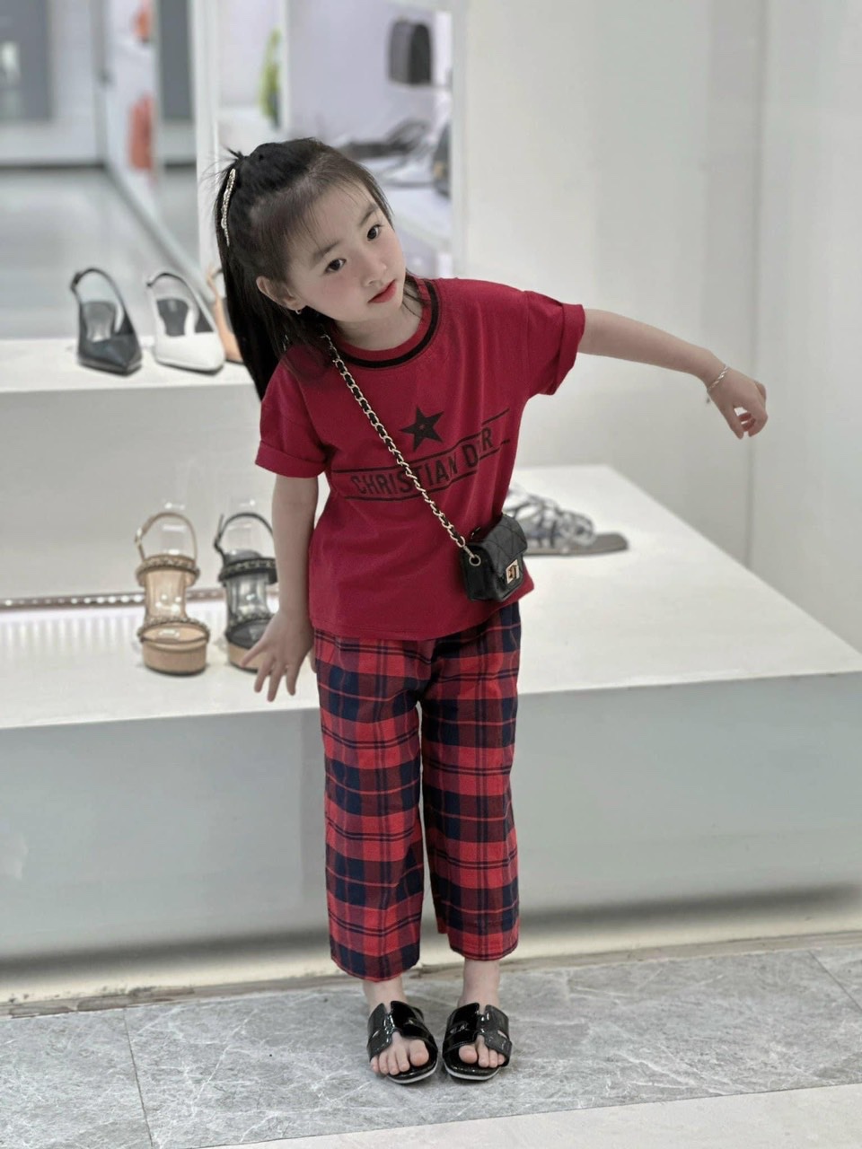 Bg65-bộ áo ch.ris quần kẻ xuông bé gái