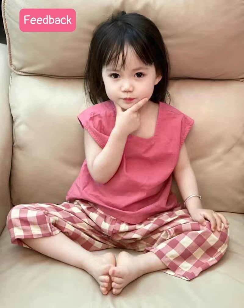 ￼bg66- bộ áo quần kẻ hồng bé gái