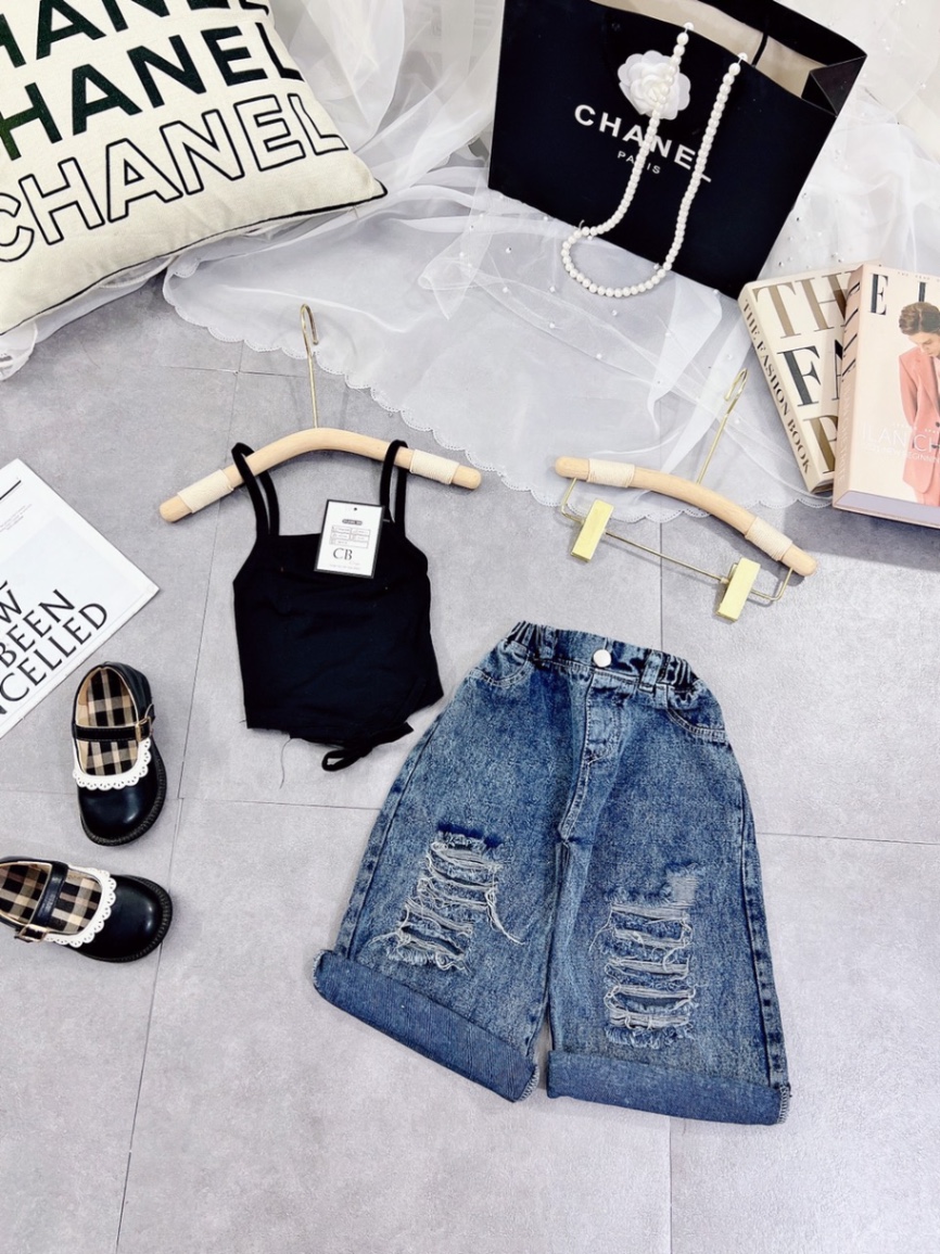 ￼bg70- bộ áo yếm buộc dây lưng quần bò rách cb