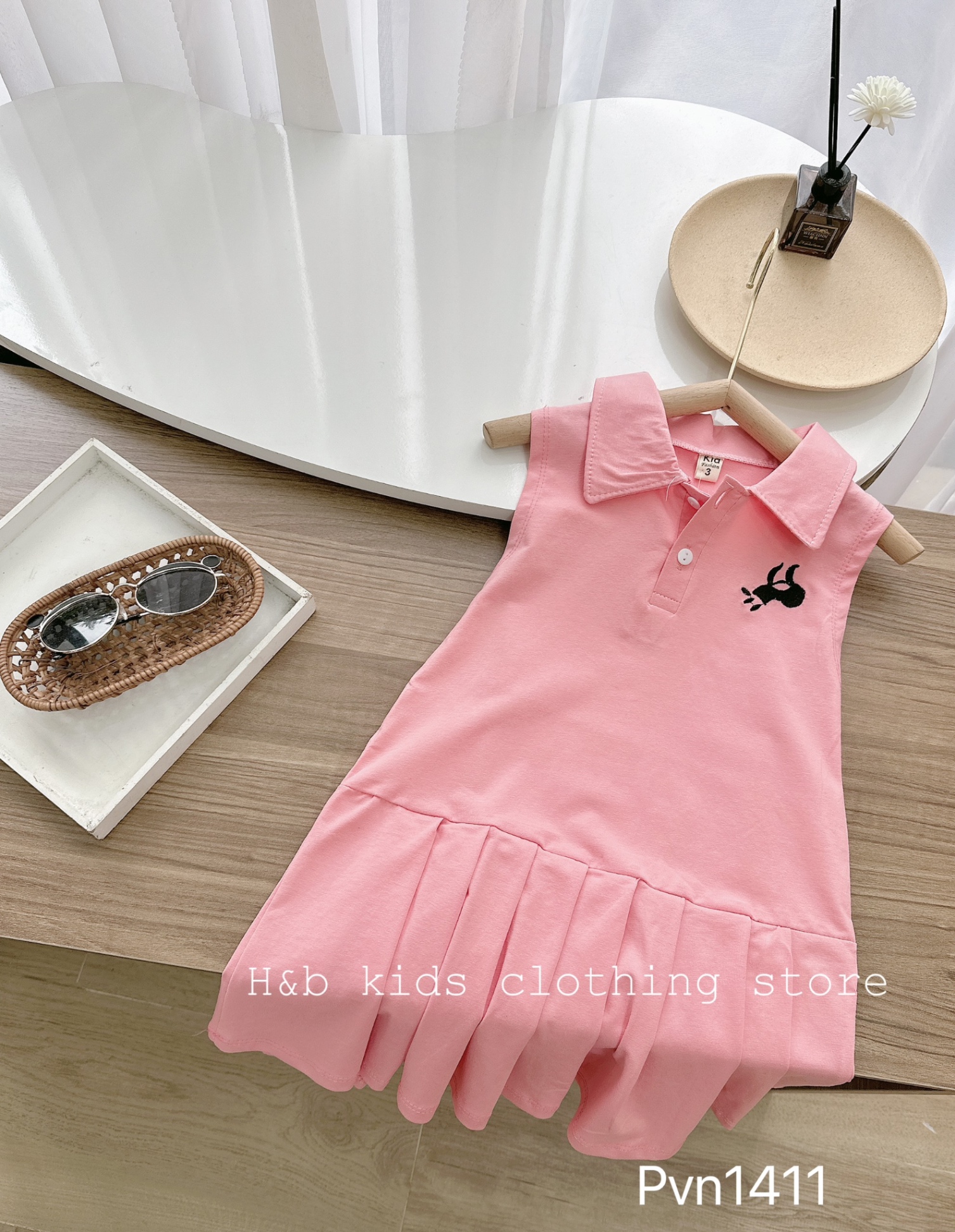 ￼v16- váy cotton đuôi hồng trắng hb bé gái