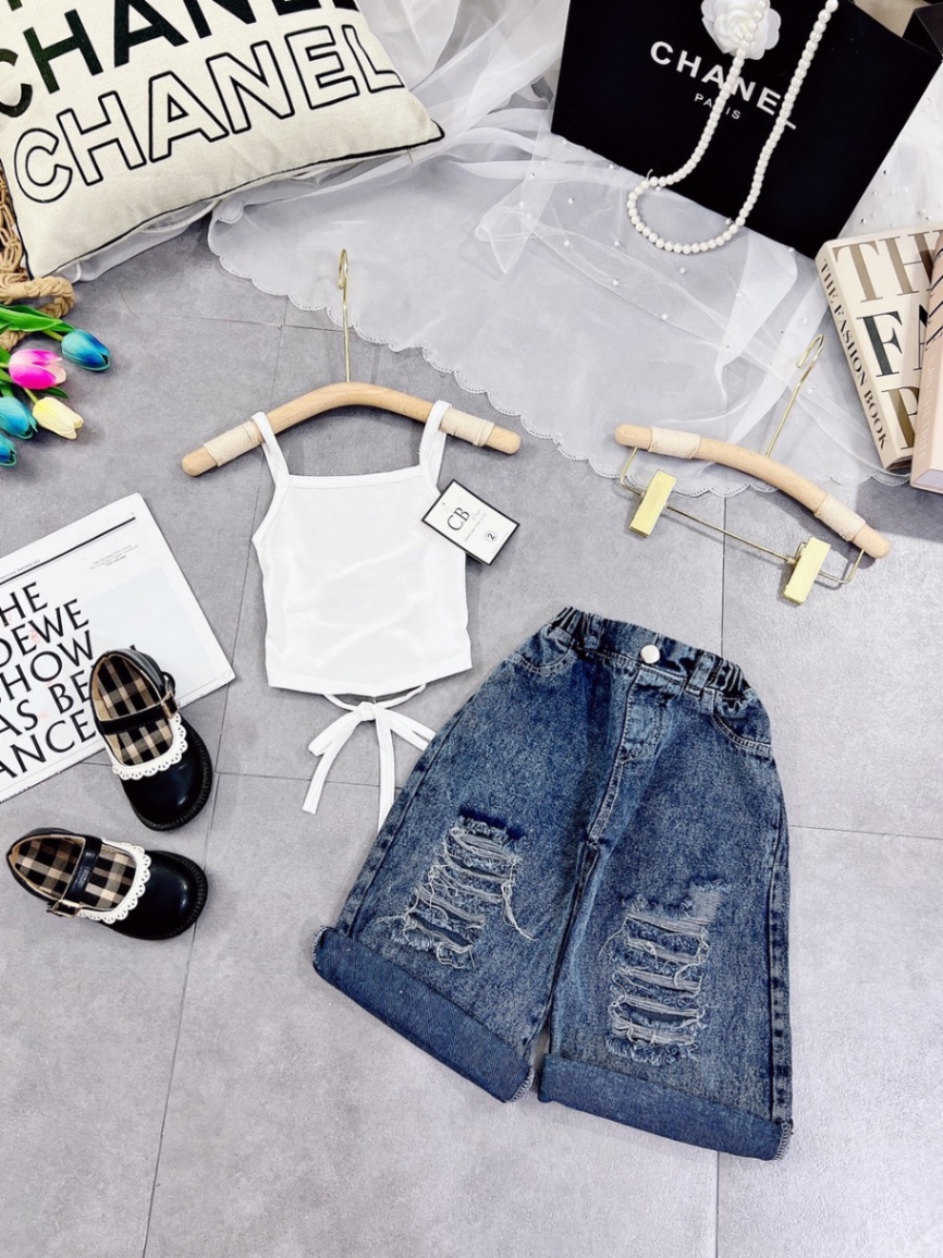 ￼bg70- bộ áo yếm buộc dây lưng quần bò rách cb