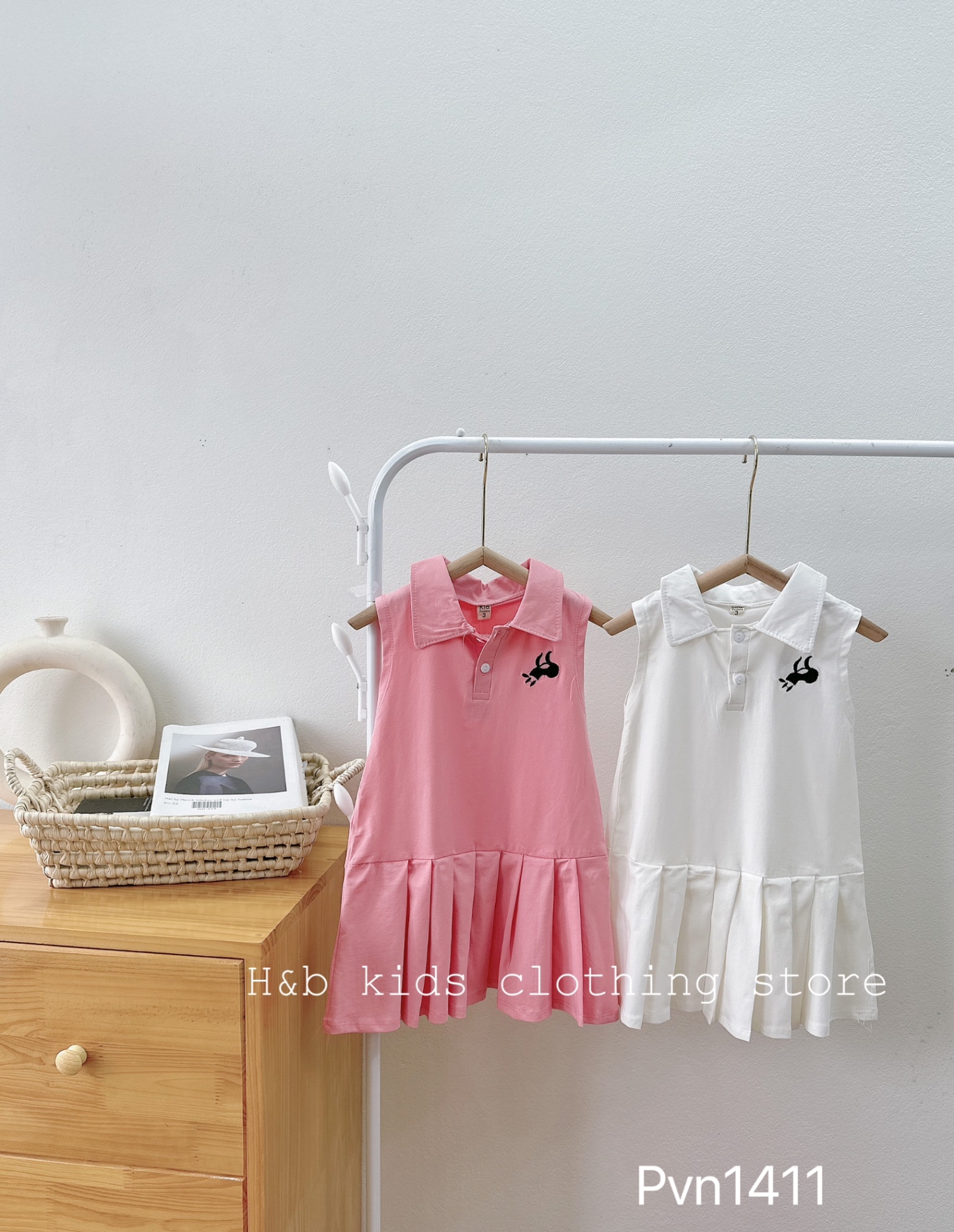￼v16- váy cotton đuôi hồng trắng hb bé gái
