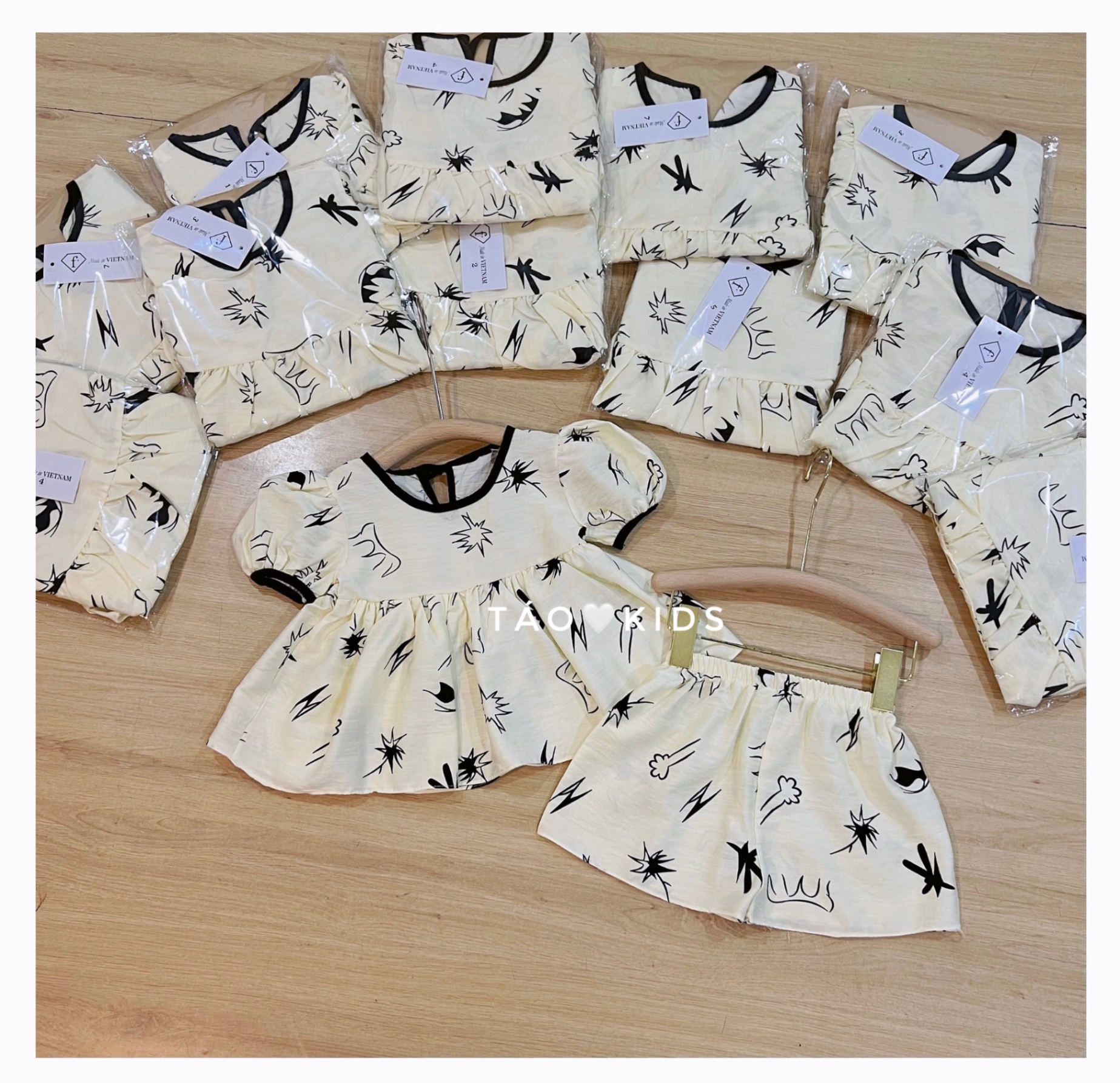 ￼bg81- bộ đũi babydoll lá bé gái