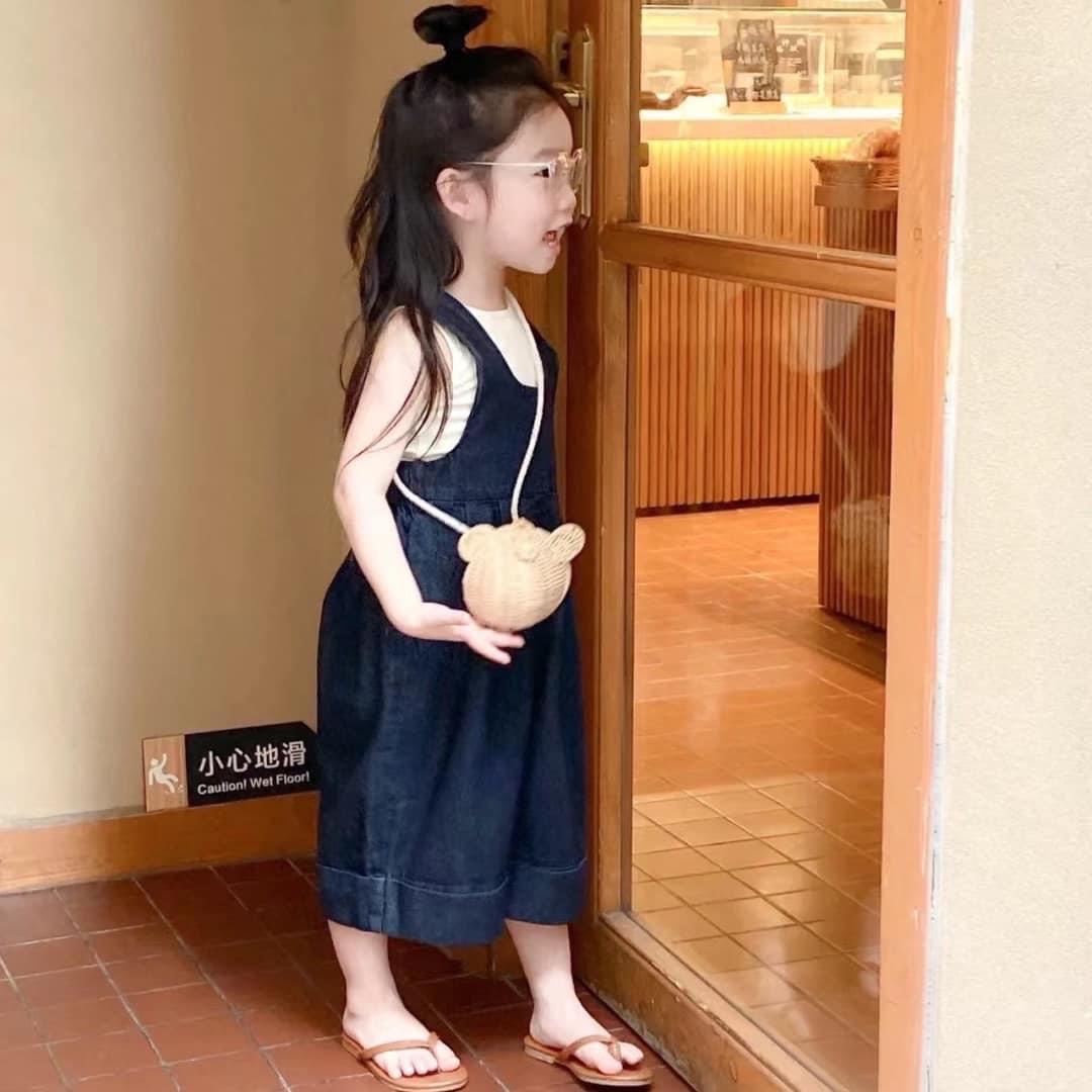 ￼bg93- yếm bò xuông kèm áo tăm trắng xk cho bé