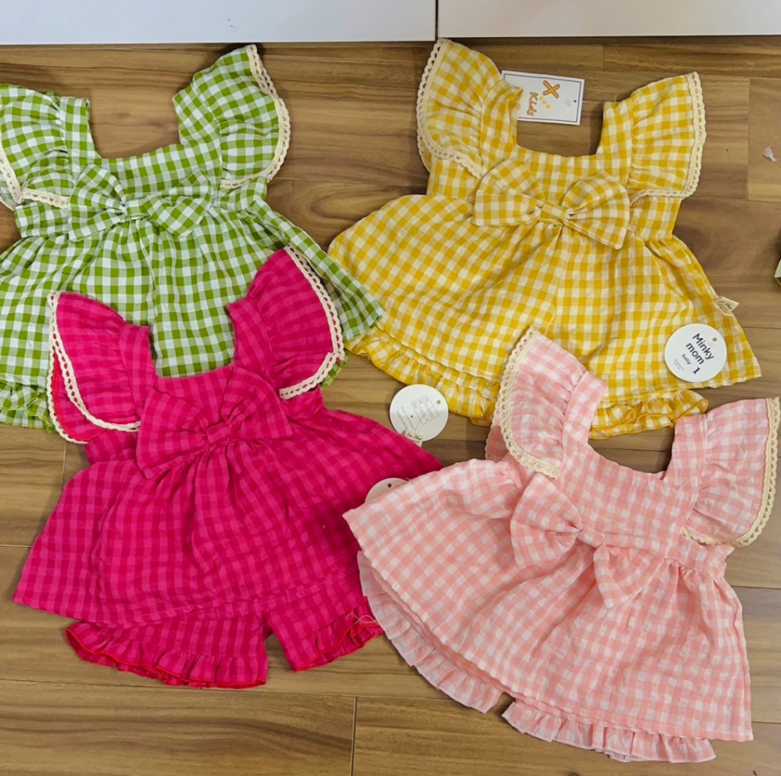 ￼bg118- bộ xốp caro cánh tiên cho bé