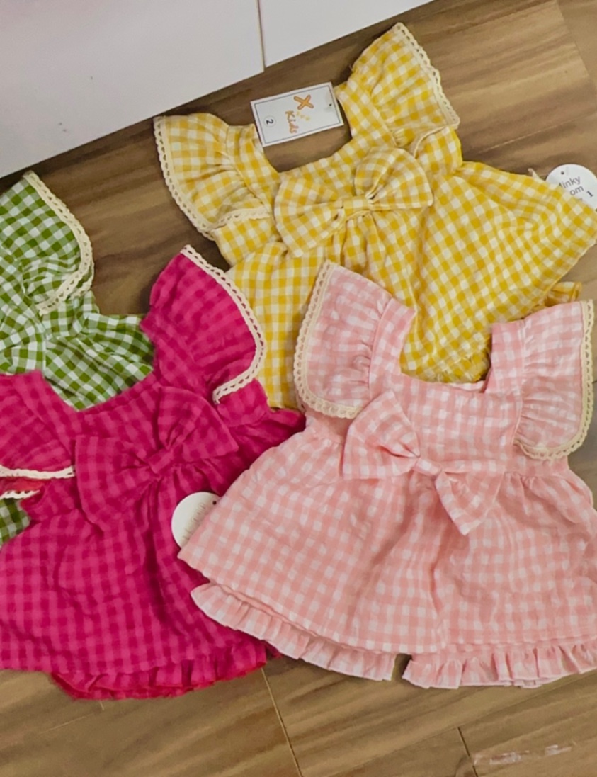 ￼bg118- bộ xốp caro cánh tiên cho bé