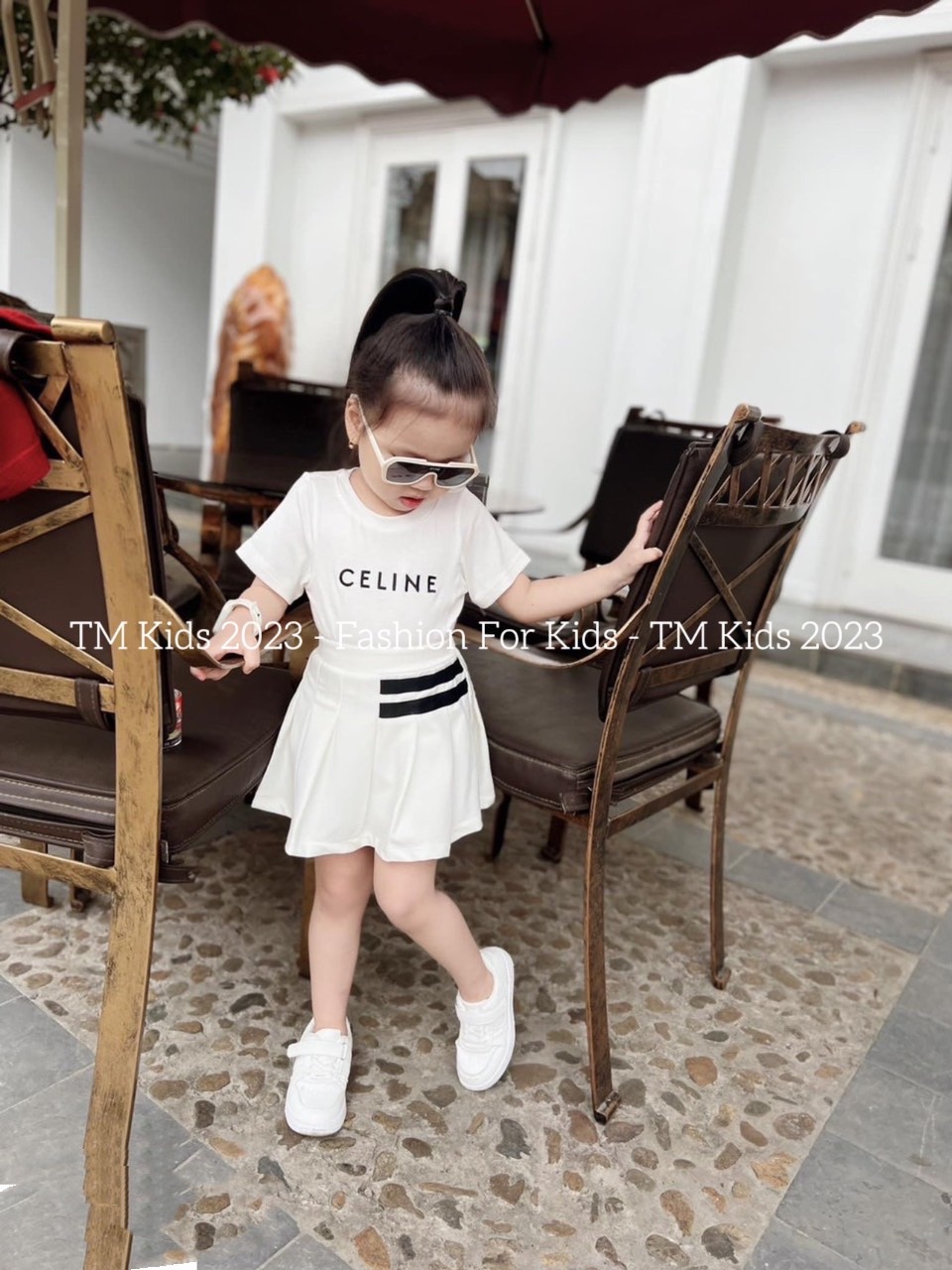 ￼bg202- bộ áo cotton chân váy xếp ly đen trắng tm bé gái