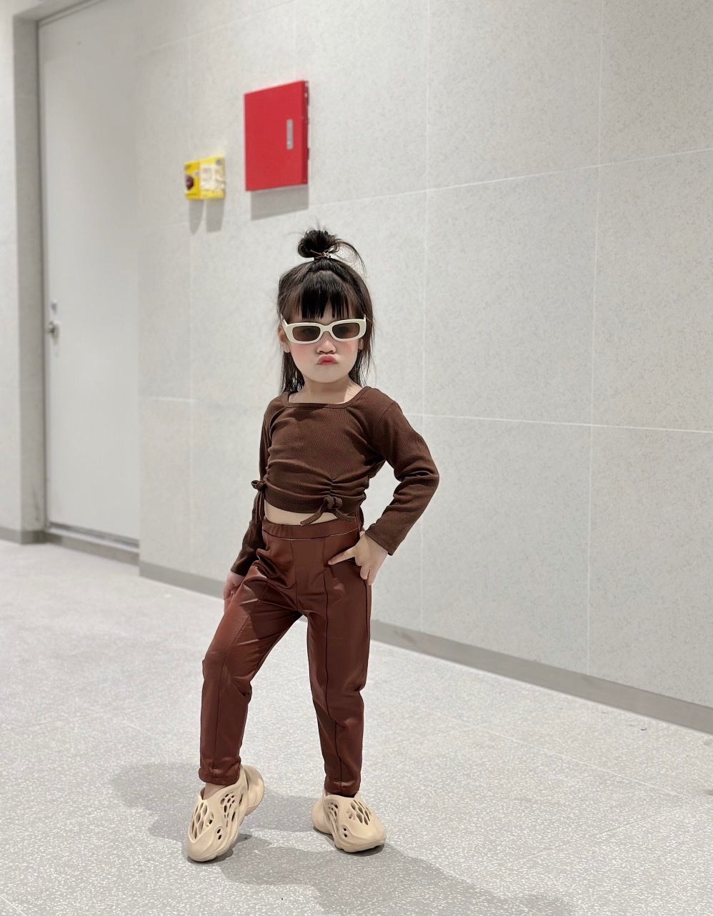 Bg690- bộ áo tăm quần da nâu đen cho bé