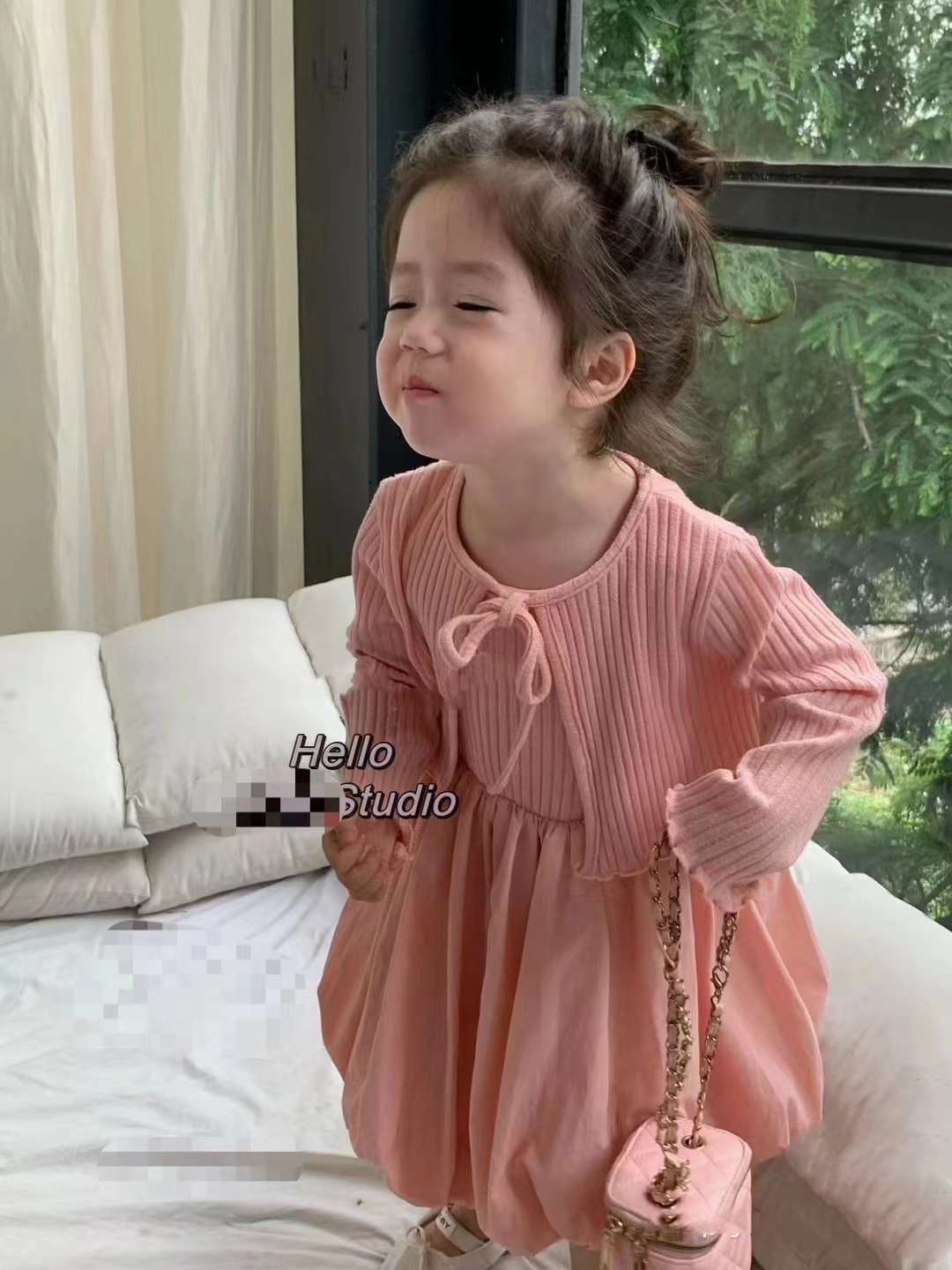 Sét 2 chi tiết váy kèm áo tăm sn cho bé