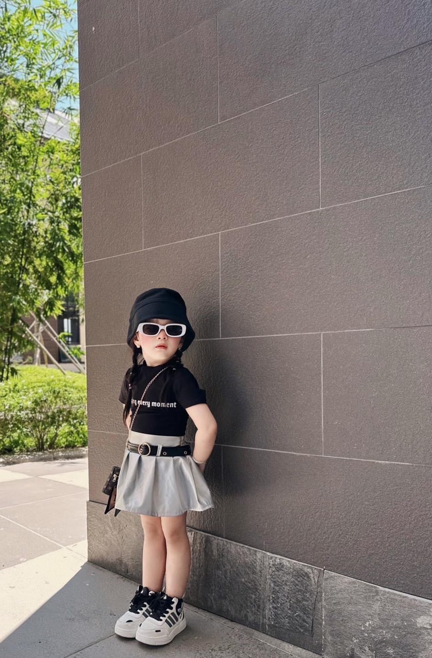 Sét bộ 3 chi tiết áo zip đen cv da kèm dây lưng cho bé