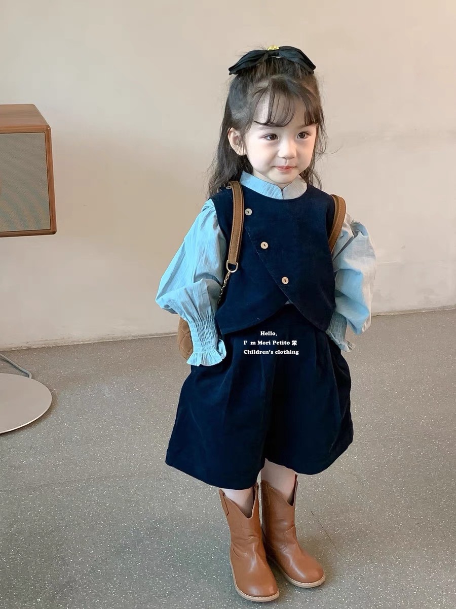 sét 3 chi tiết vạt chéo quần ngố xanh than cho bé