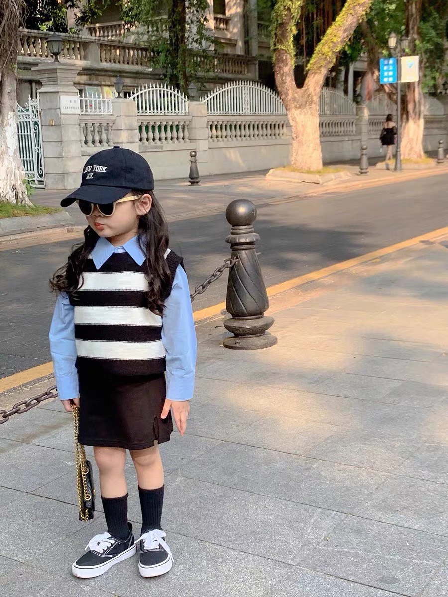 Sét 3 chi tiết gile kẻ áo xanh cho bé