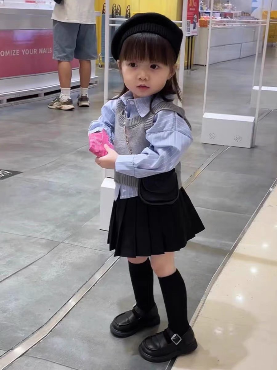 Sét 3 chi tiết áo kẻ sọc áo gile tăm bé gái