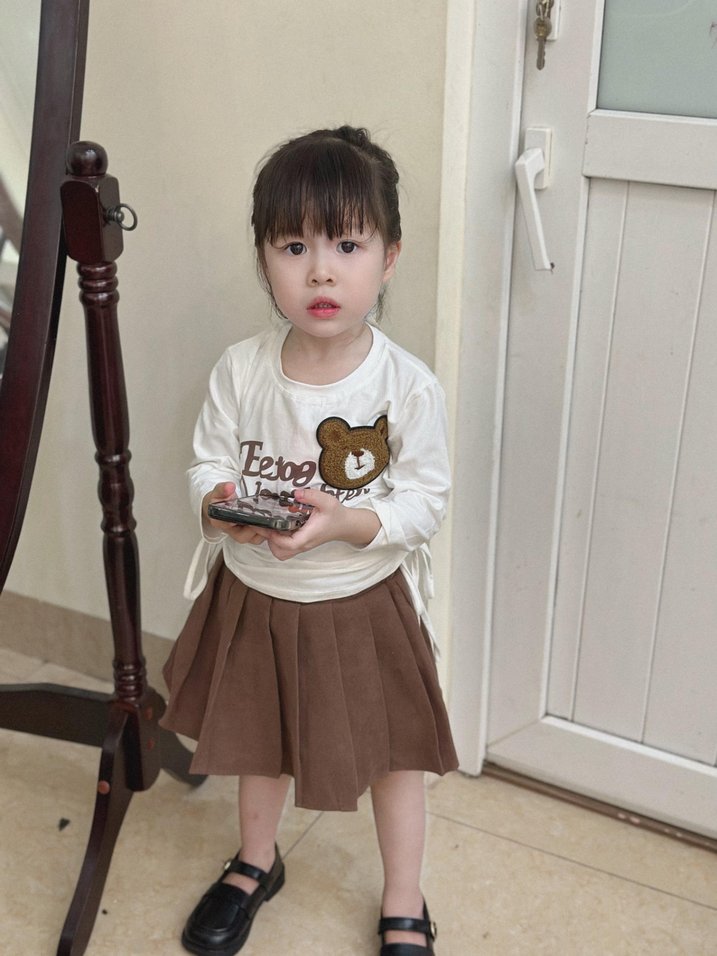 Áo gấu rút dây cv nâu cho bé