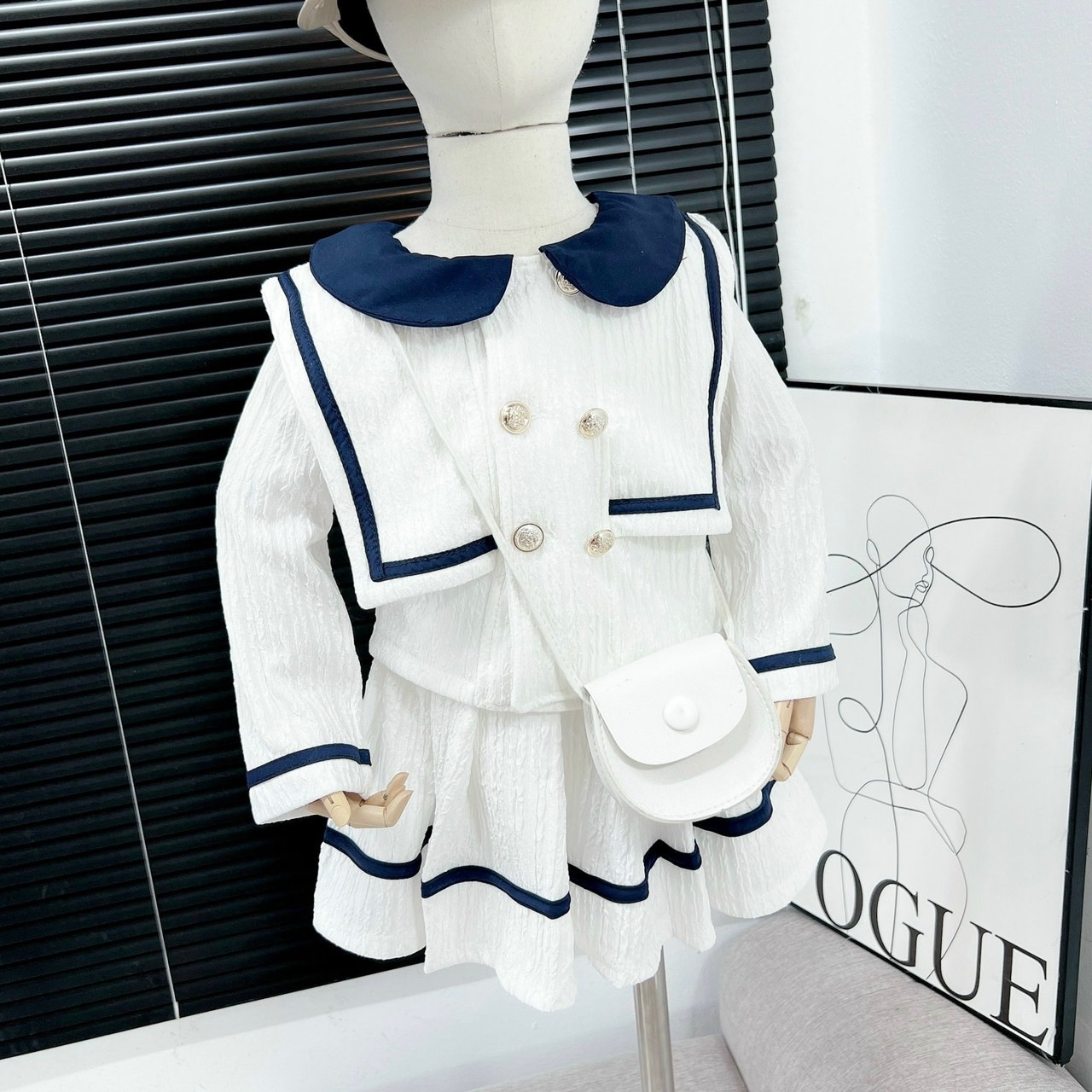 Bg828- sét bộ vest trắng hàng shop bé gái