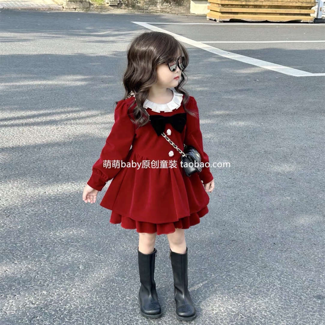Bg827- váy nhung đỏ 84 bé gái