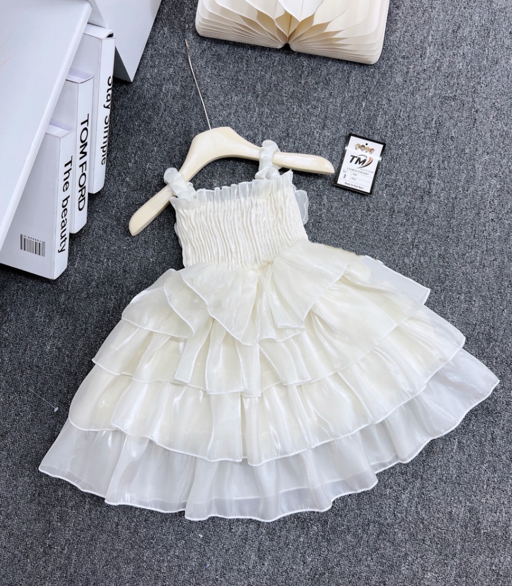 Váy 2 dây tơ bóng cánh bướm cho bé