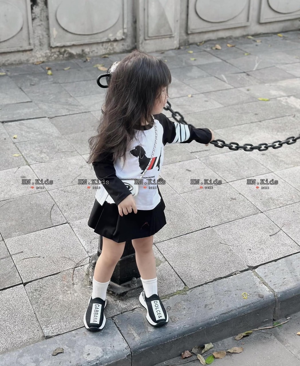 Bộ áo ngựa cv xếp ly đen cho bé