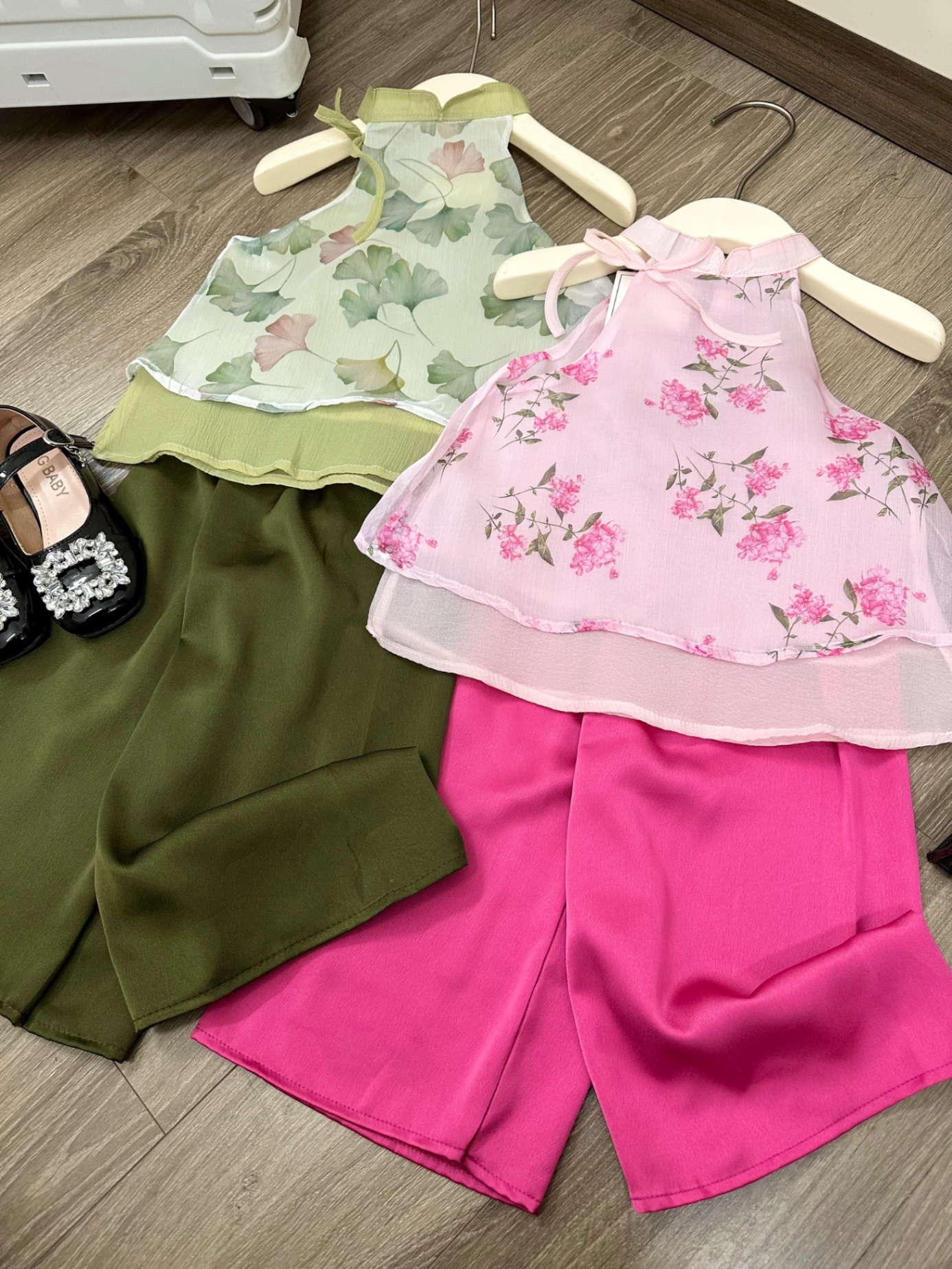 Sét bộ cổ yếm xanh hồng sn cho bé