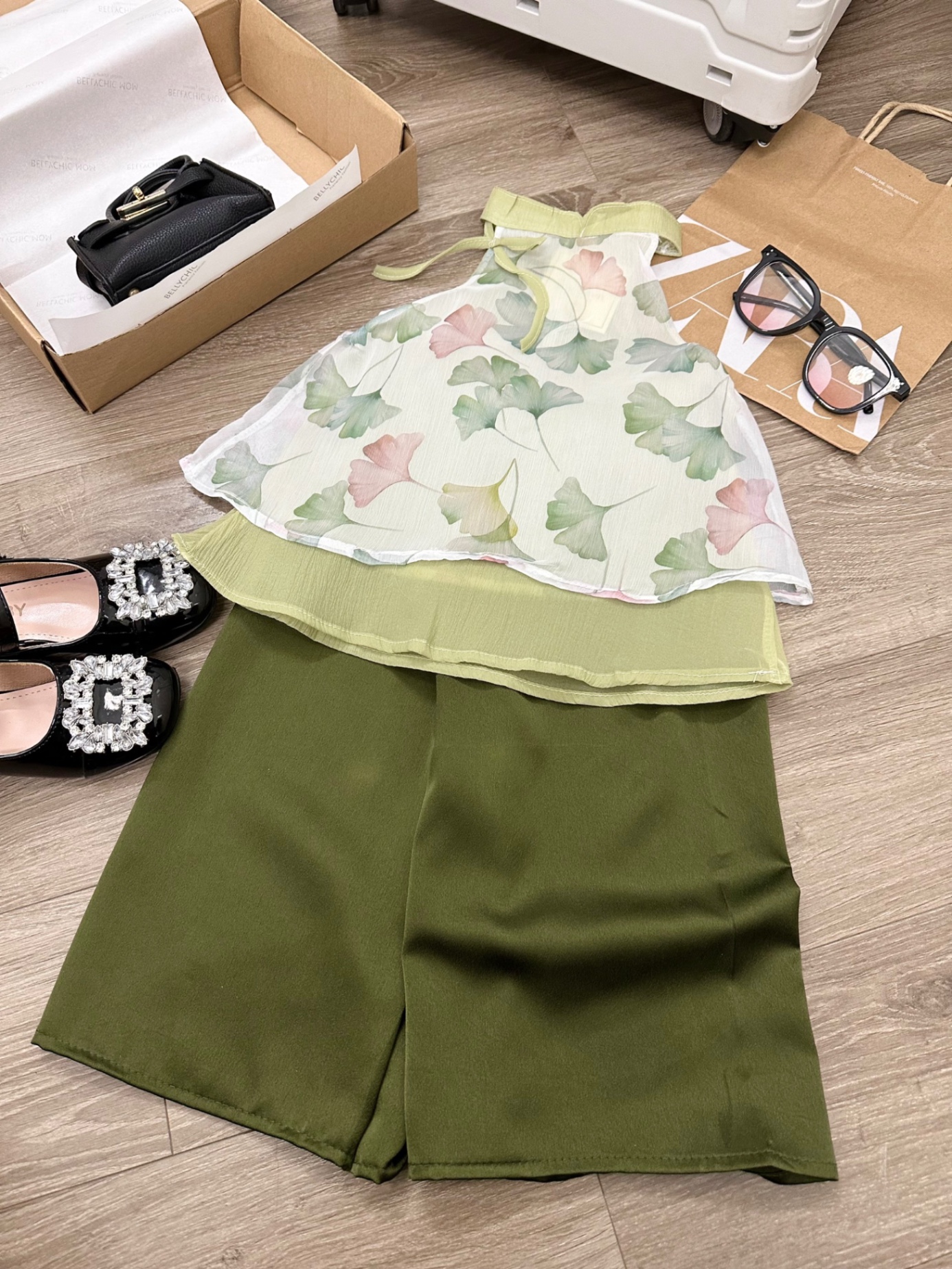 Sét bộ cổ yếm xanh hồng sn cho bé