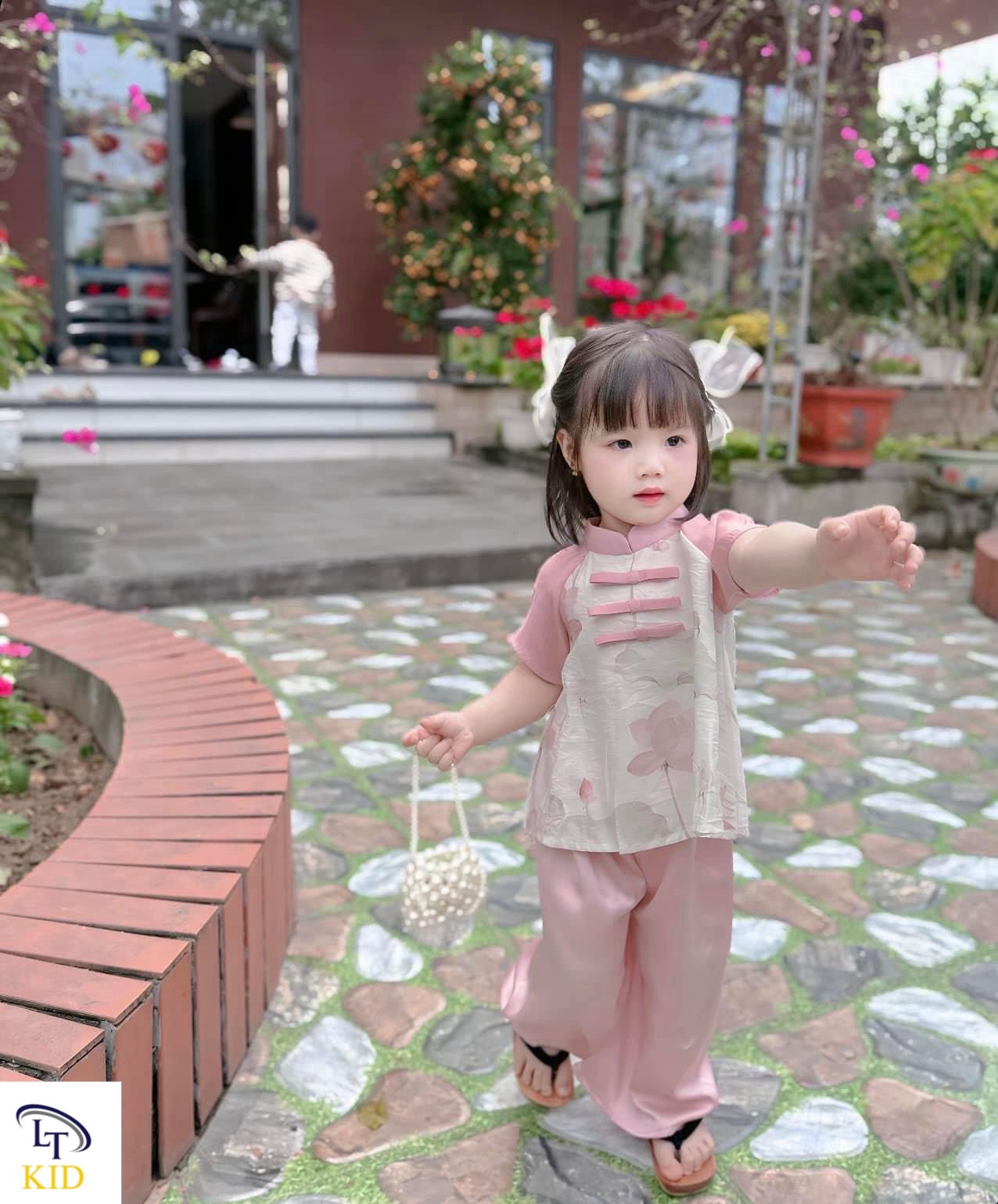 G34- bộ bà ba hoa sen lt cho bé gái