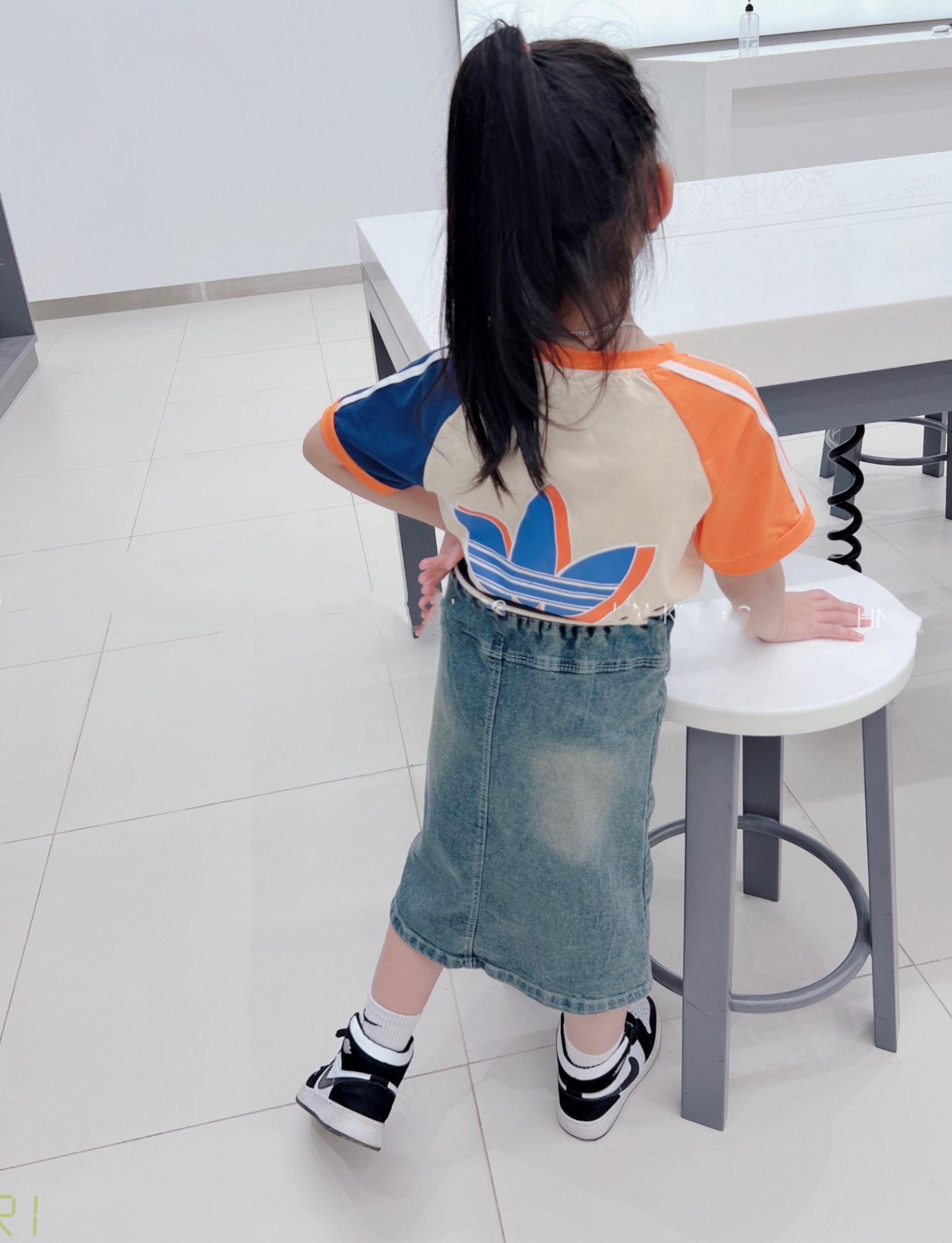 G48- sét bộ áo d…a.s cv bò bé gái