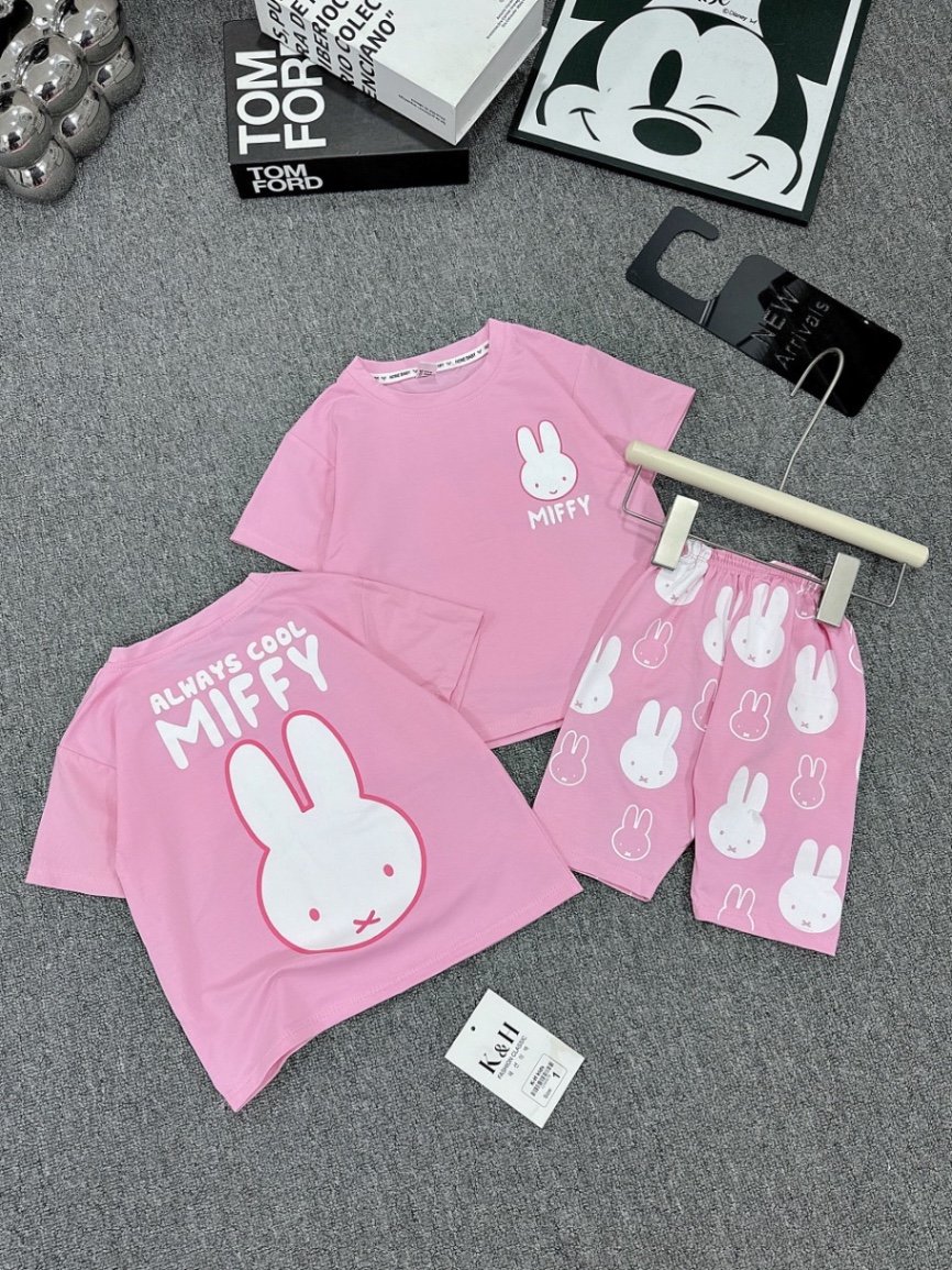 Thỏ hồng legging cho bé gái