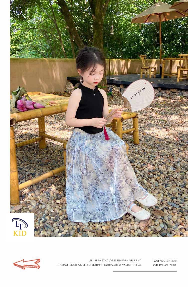 Sét áo đen cổ yếm cv voan bé gái