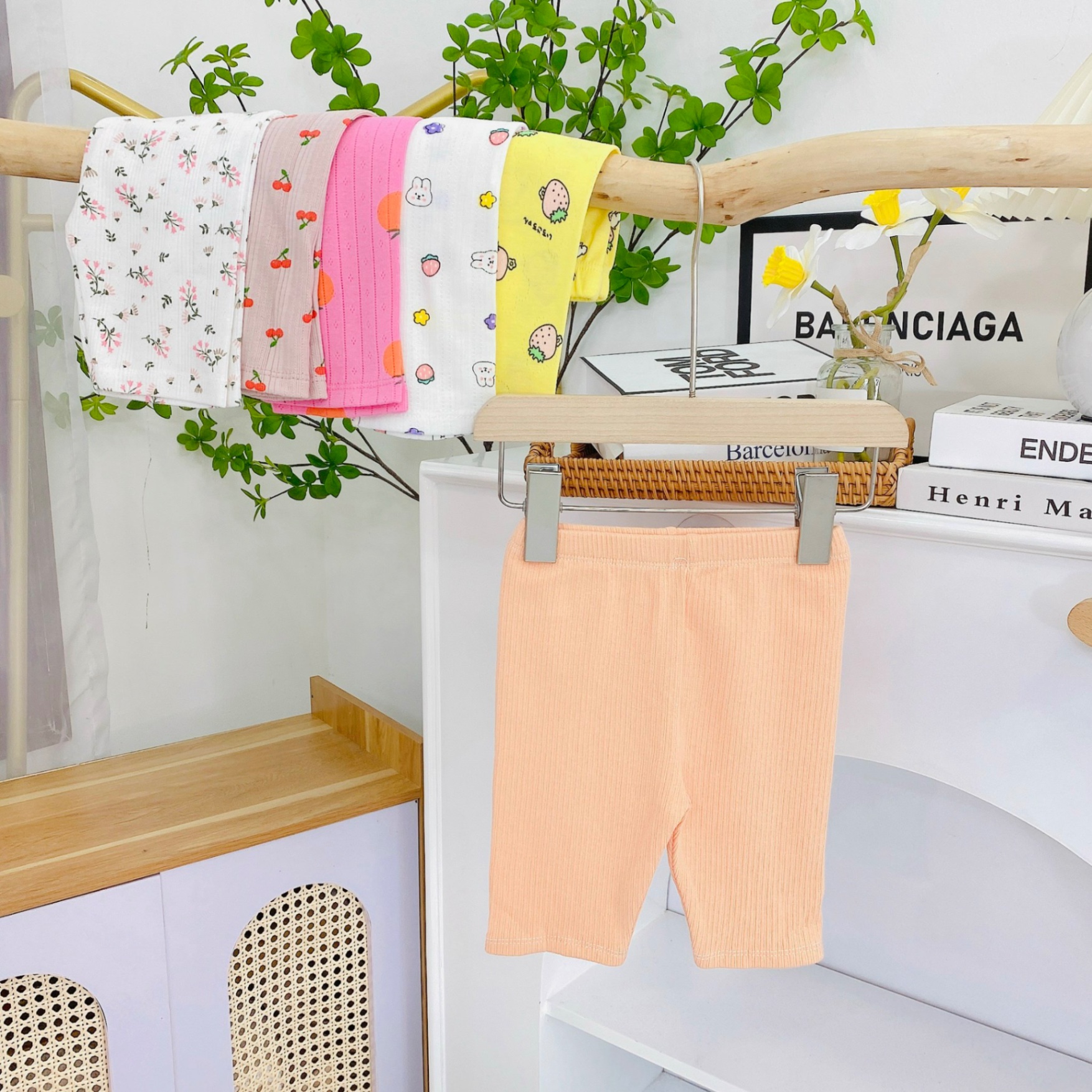 Sét 4 quần xuất dư các màu cho bé ( giao ngẫu nhiên)