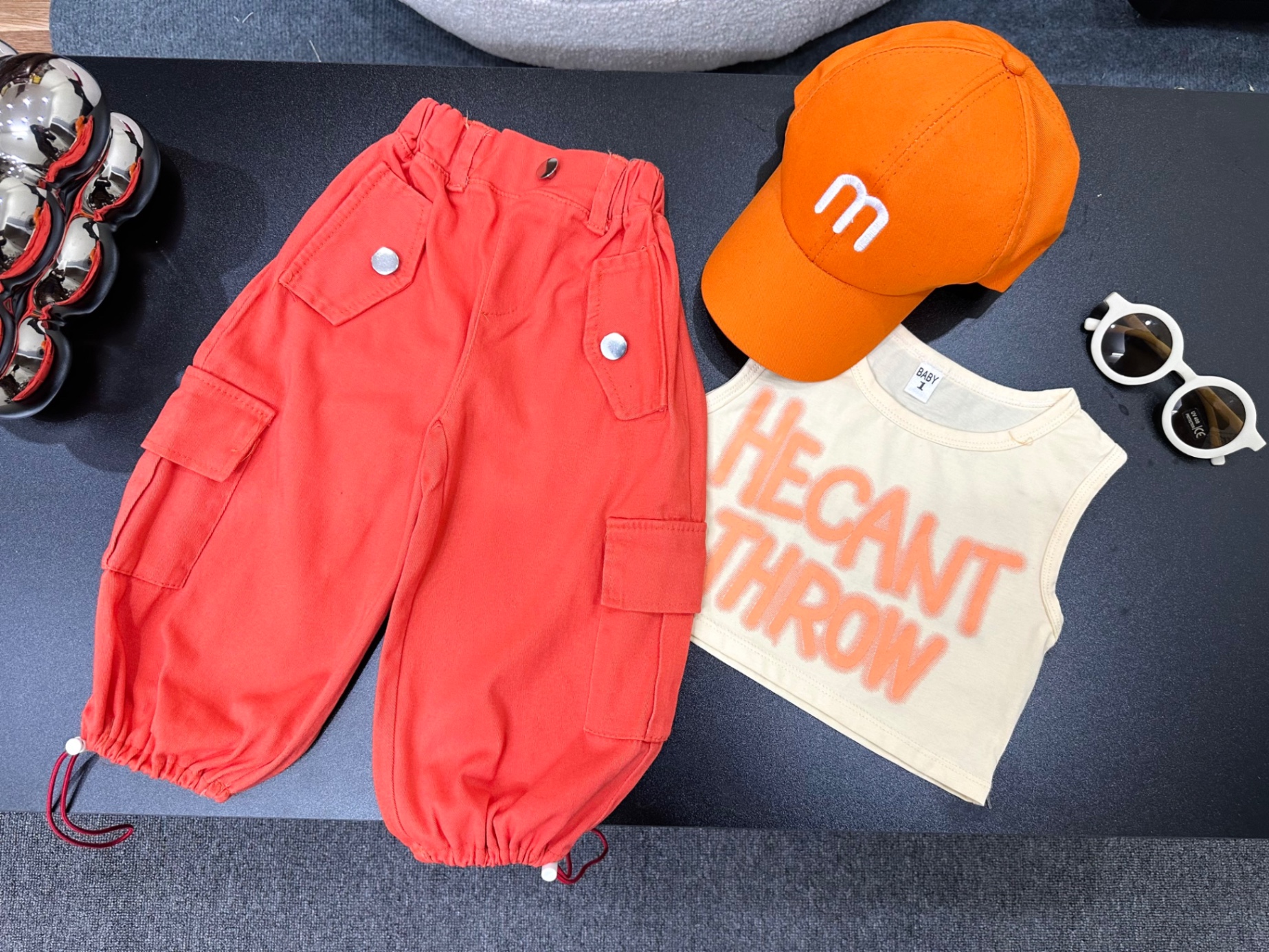 sét 3 chi tiết cam croptop kèm mũ cho bé