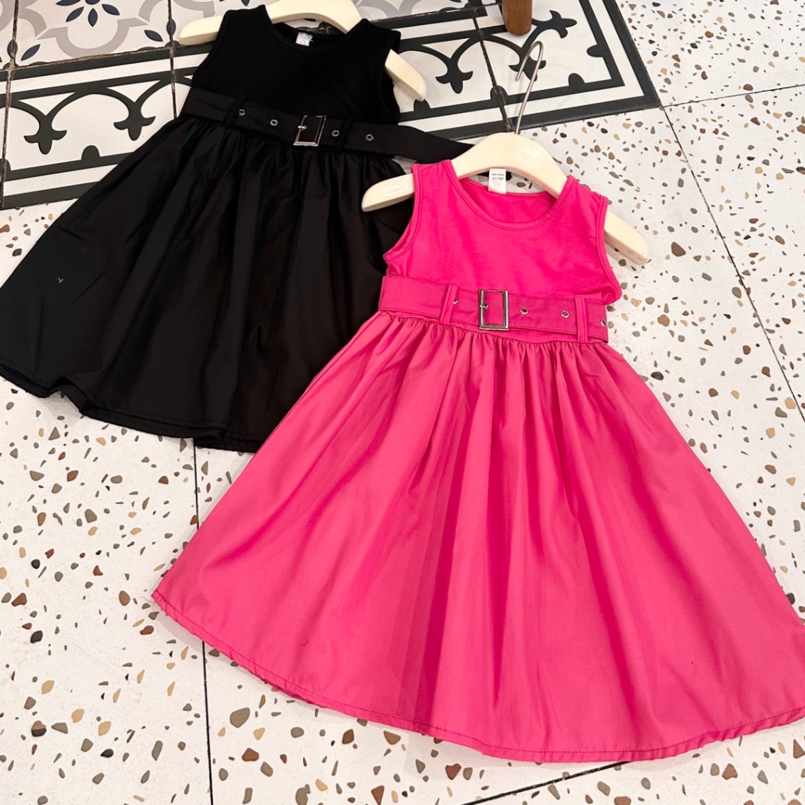 Váy cotton phối thân thô đai eo bé gái