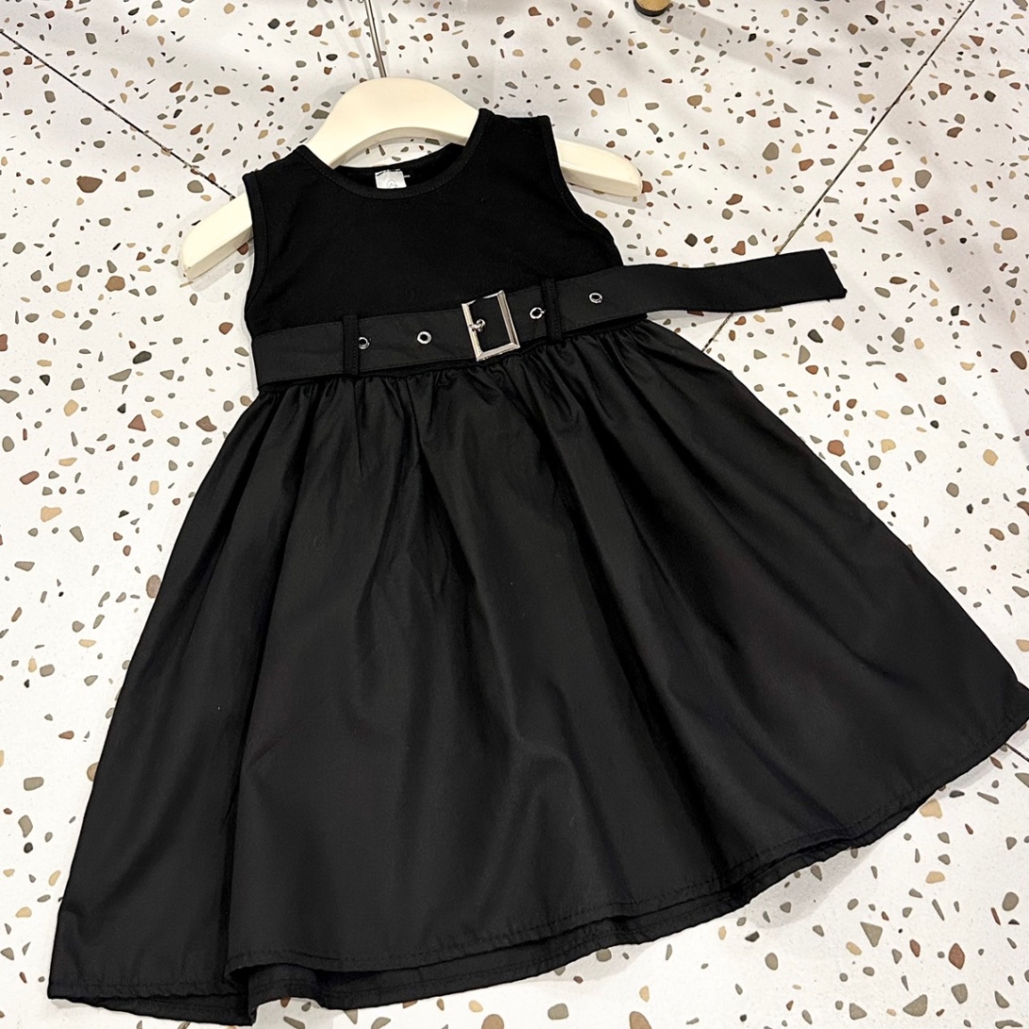 Váy cotton phối thân thô đai eo bé gái