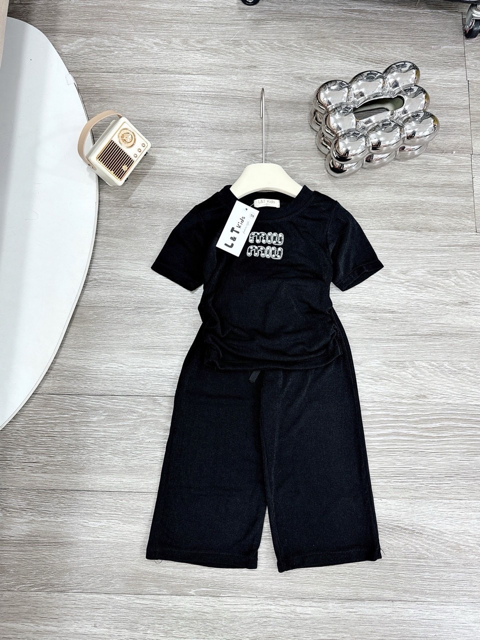 Sét bộ miu đính đá đen cho bé