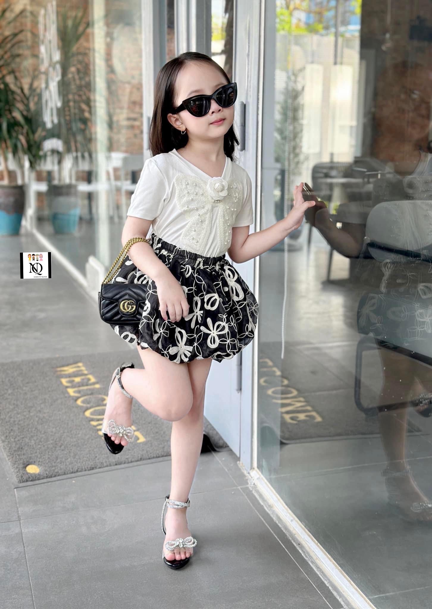 Sét áo nơ ren cv bồng đen thêu hoa bé gái