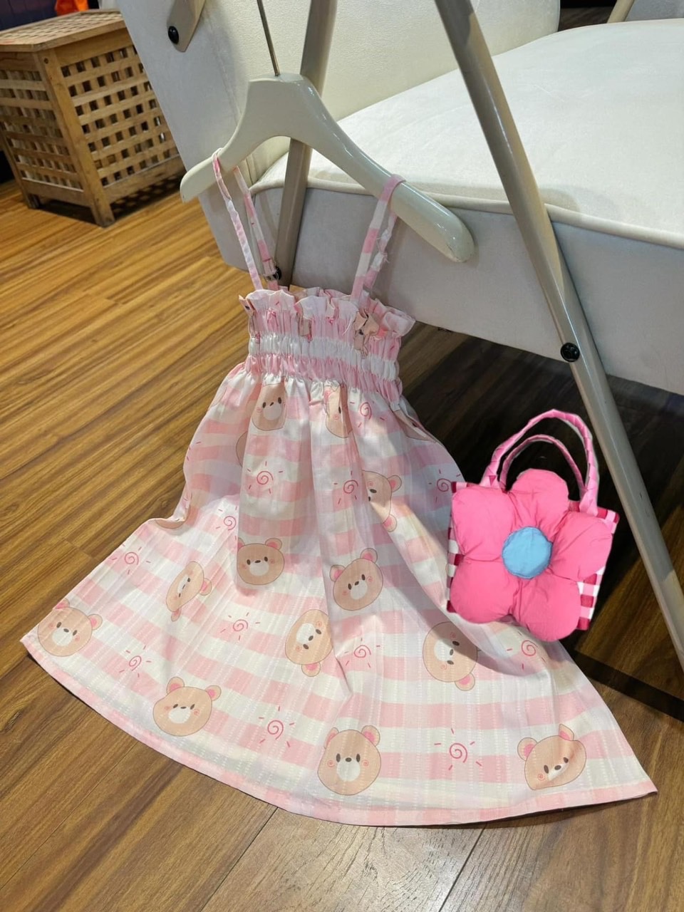 Váy 2 dây bo chun bé gái