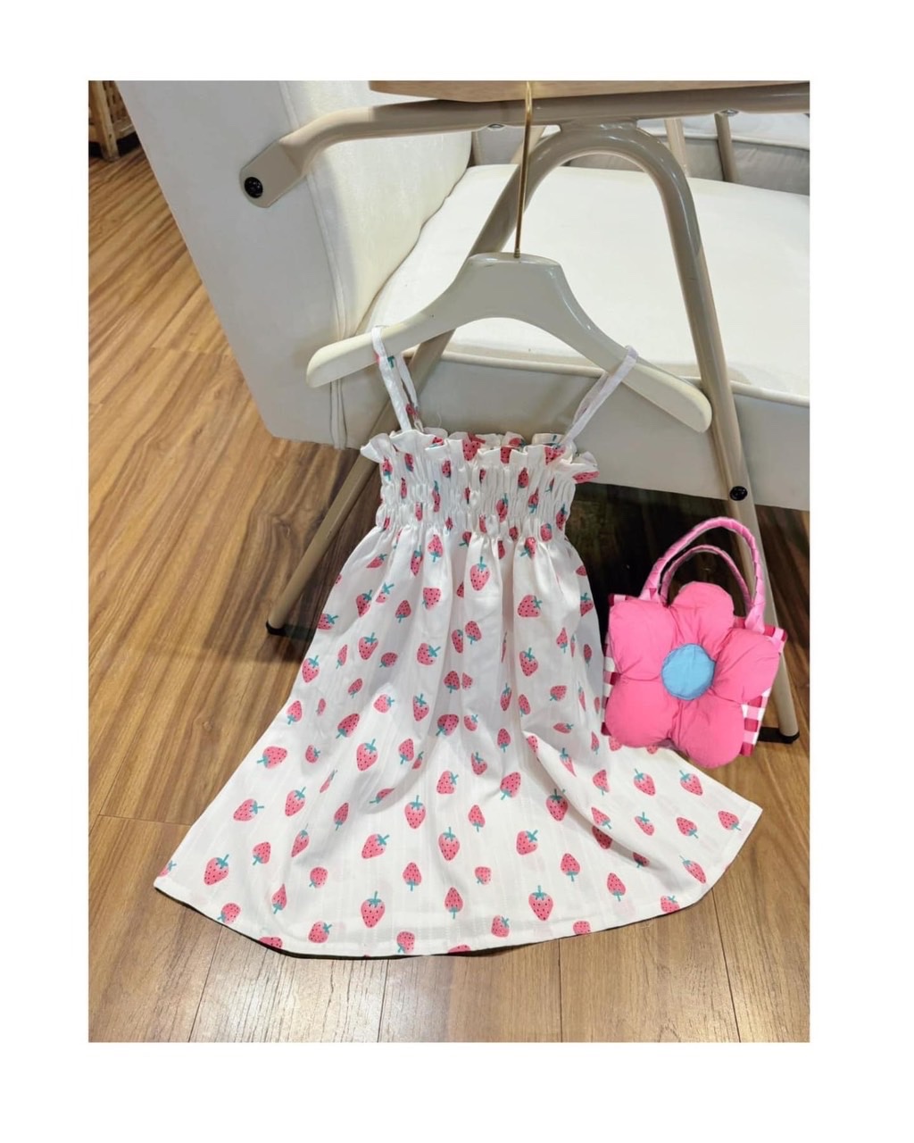 Váy 2 dây bo chun bé gái