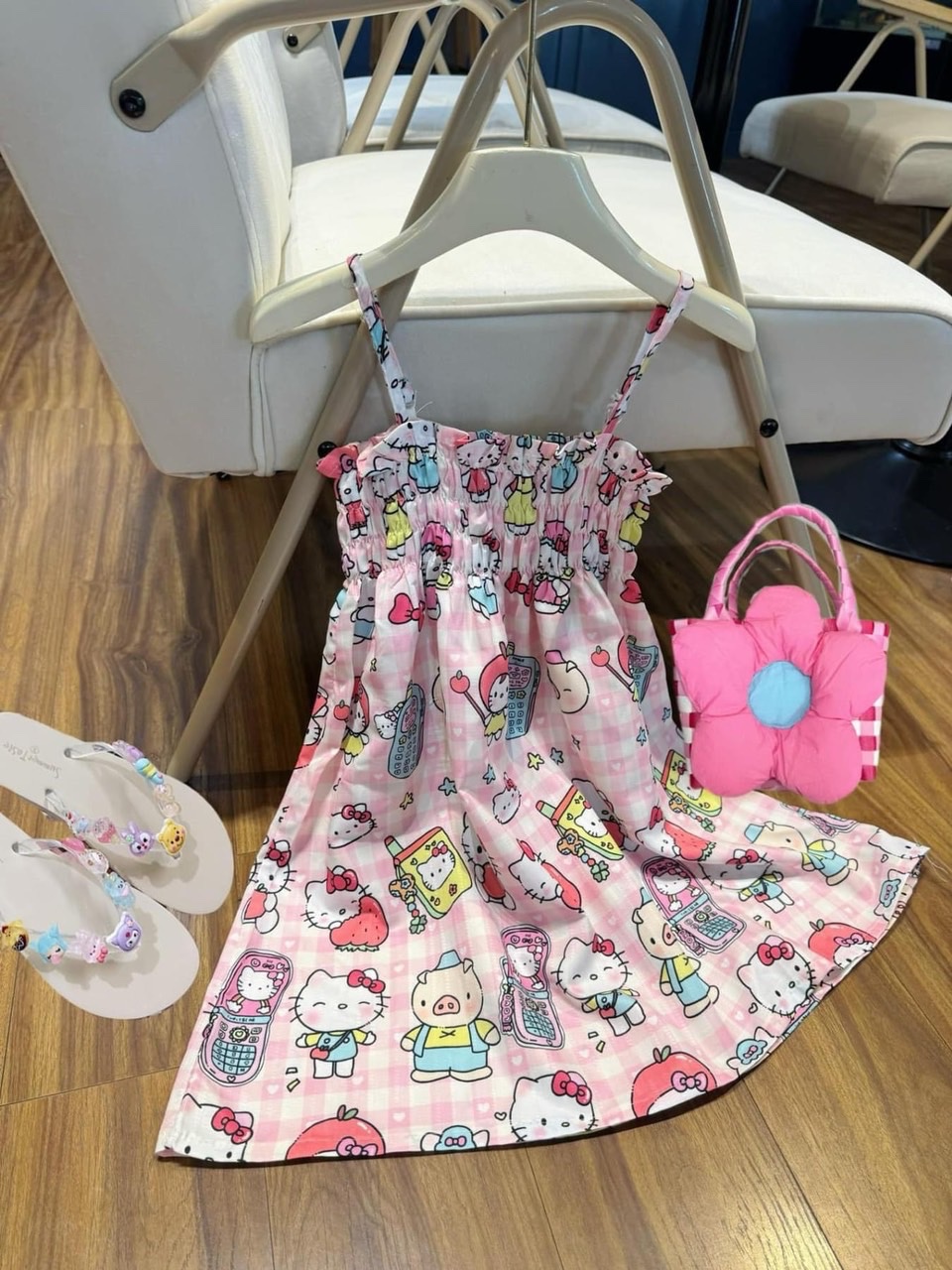 Váy 2 dây bo chun bé gái