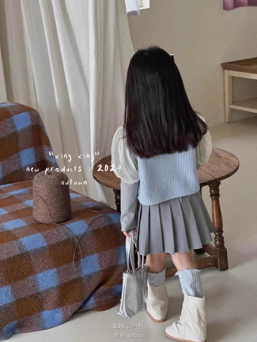 Sét 3 chi tiết áo gile kèm áo tay bồng cv xếp ly lt bé gái