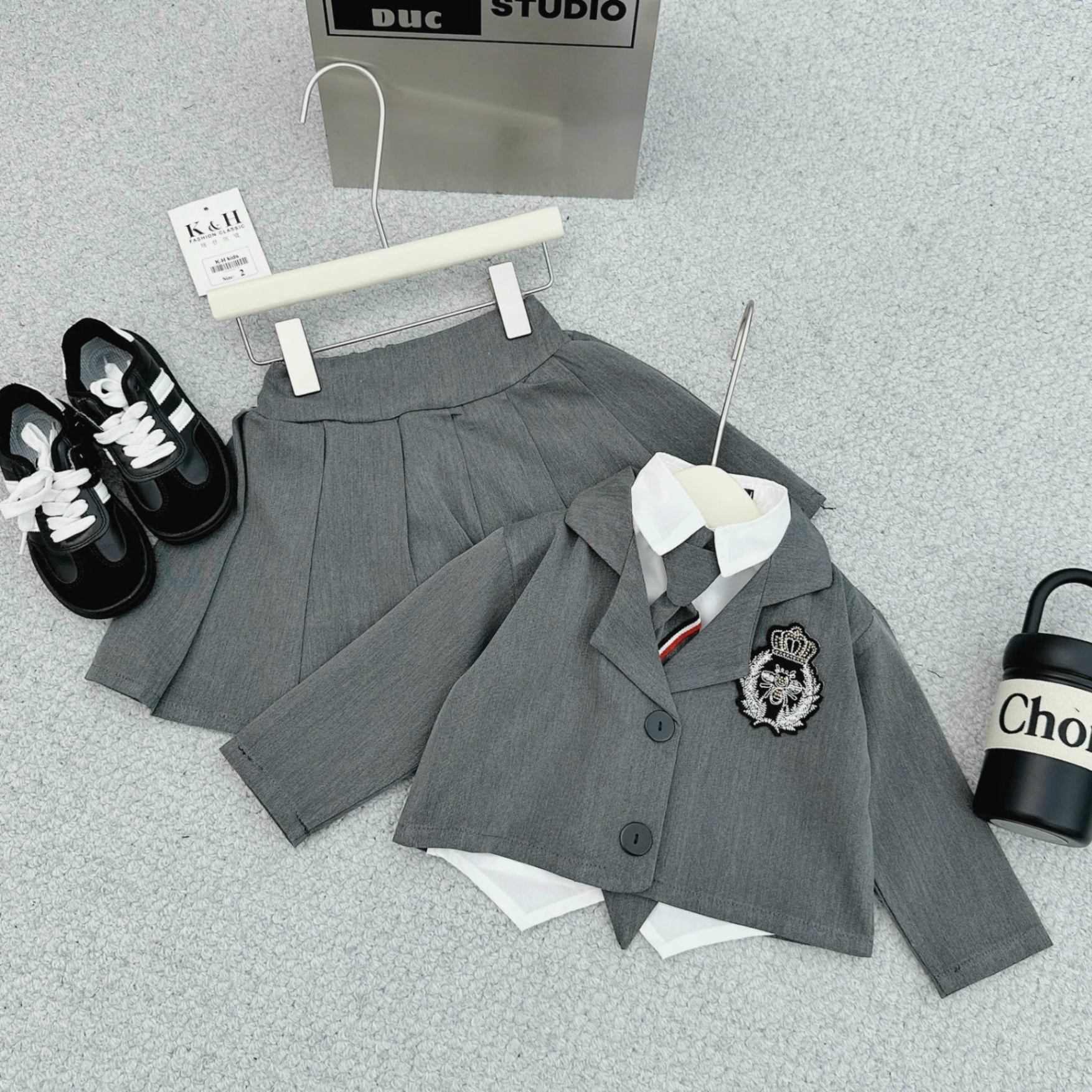 Sét 4 chi tiết vest style hàn quốc bé gái