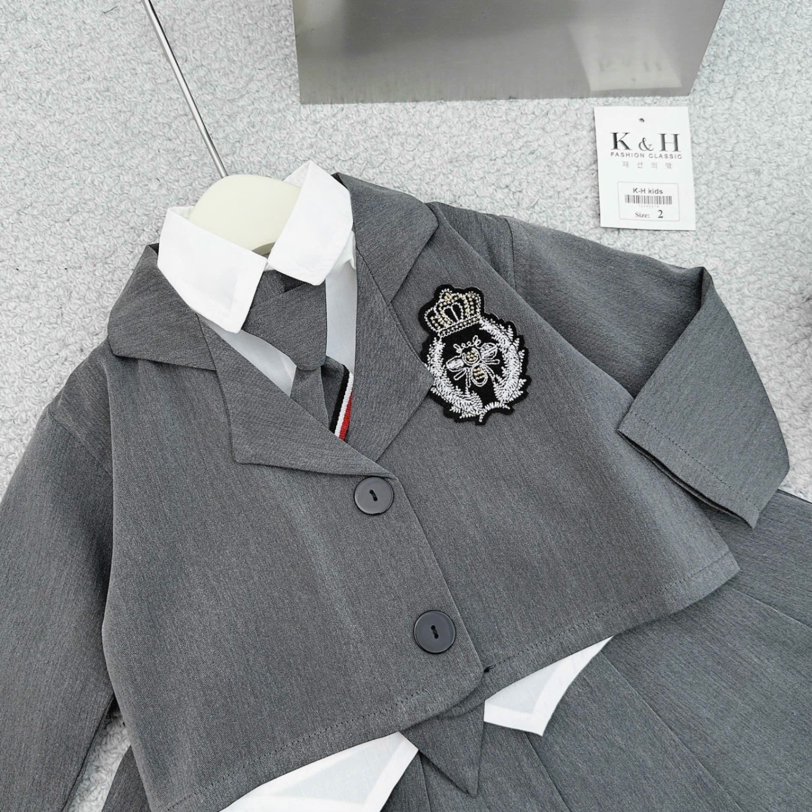 Sét 4 chi tiết vest style hàn quốc bé gái