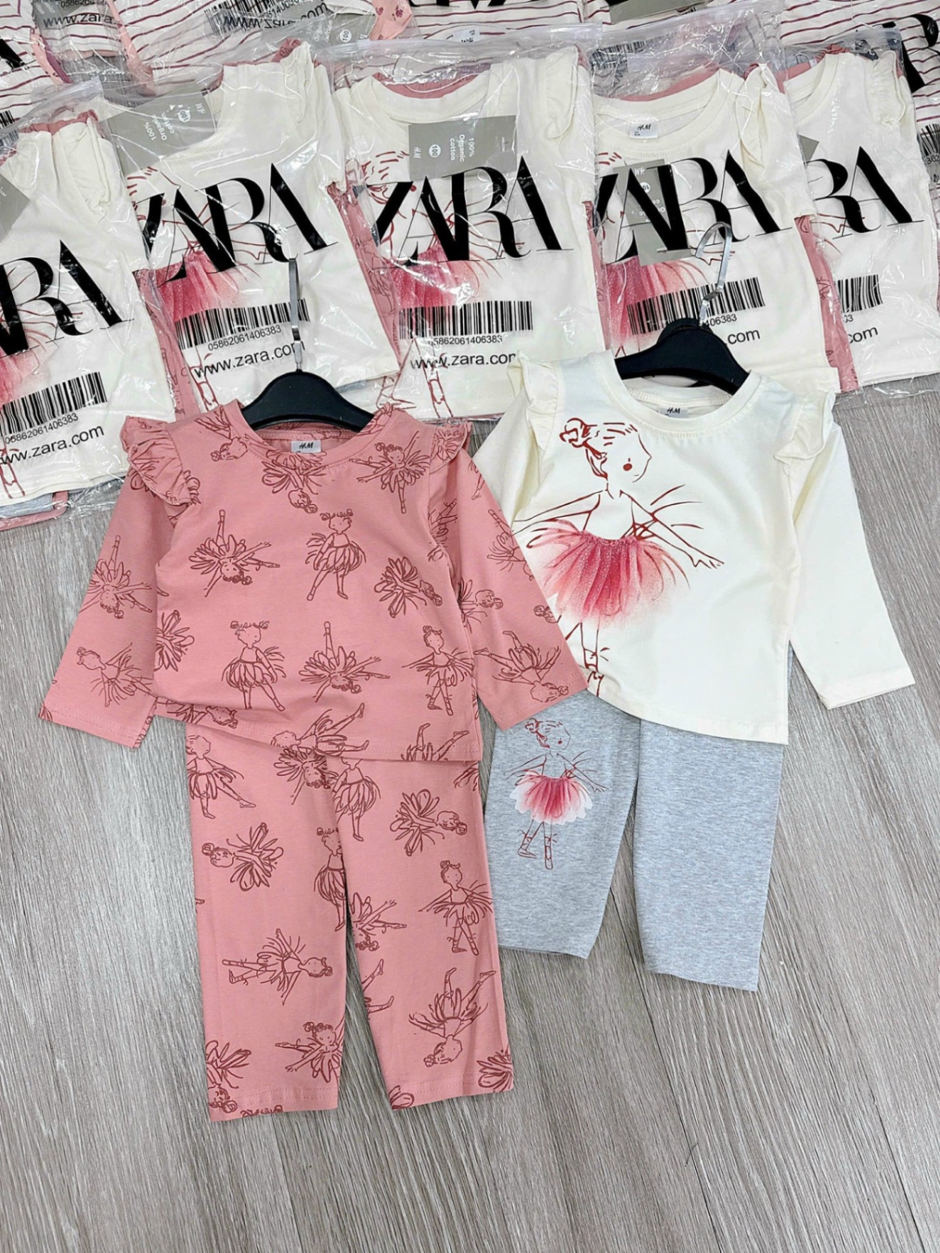 Sét 2bộ dài tay bèo vai vnxk bé gái