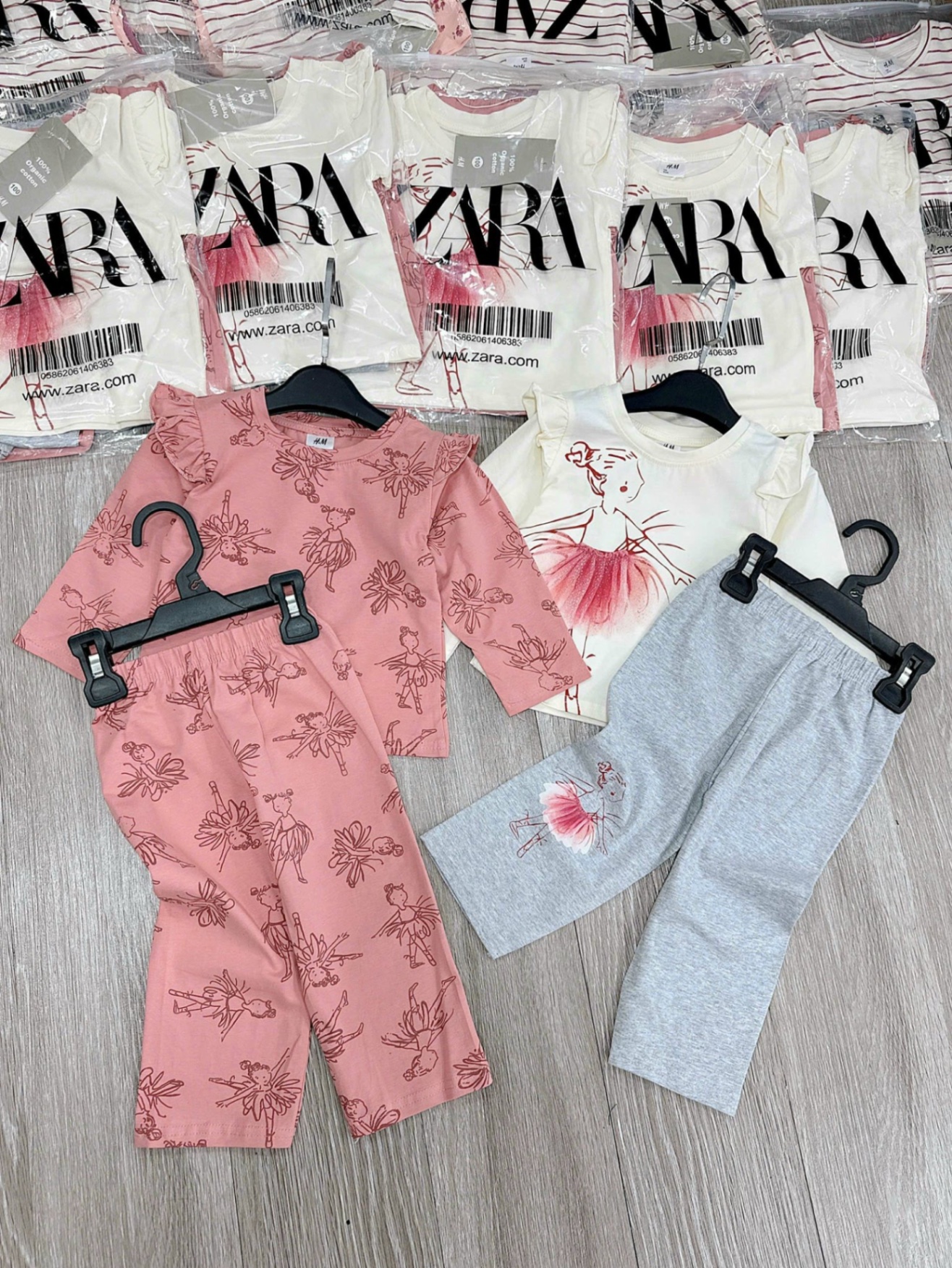 Sét 2bộ dài tay bèo vai vnxk bé gái