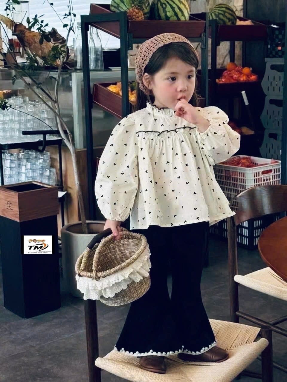 Sét áo babydoll trái tim quần đen loe bé gái