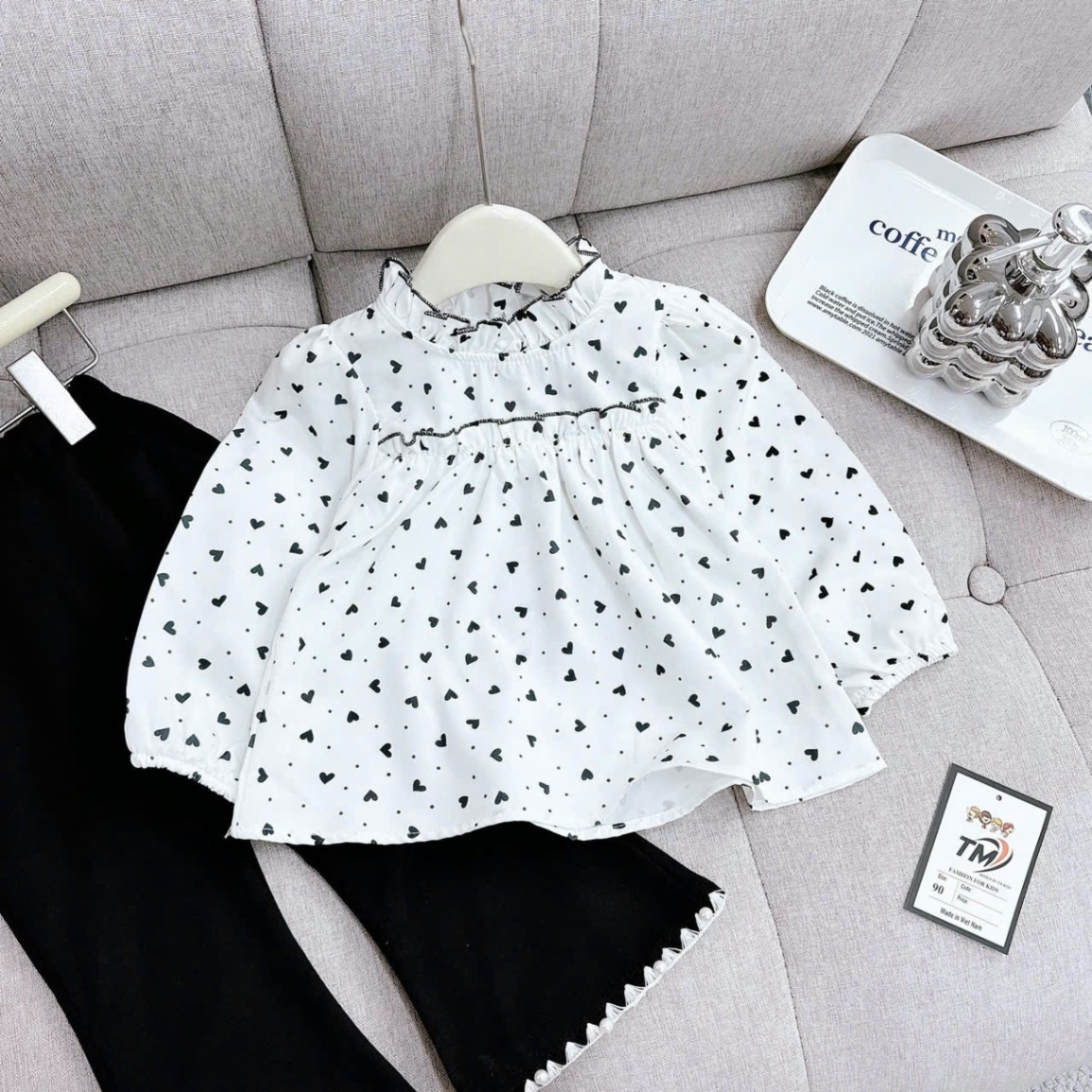 Sét áo babydoll trái tim quần đen loe bé gái