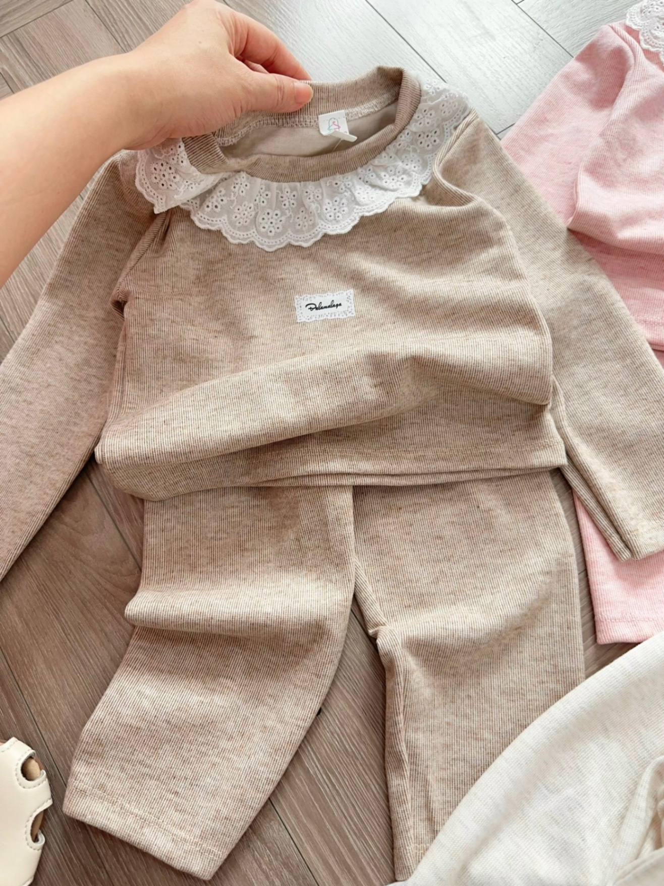Sét bộ tăm thỏ cổ ren sn bé gái