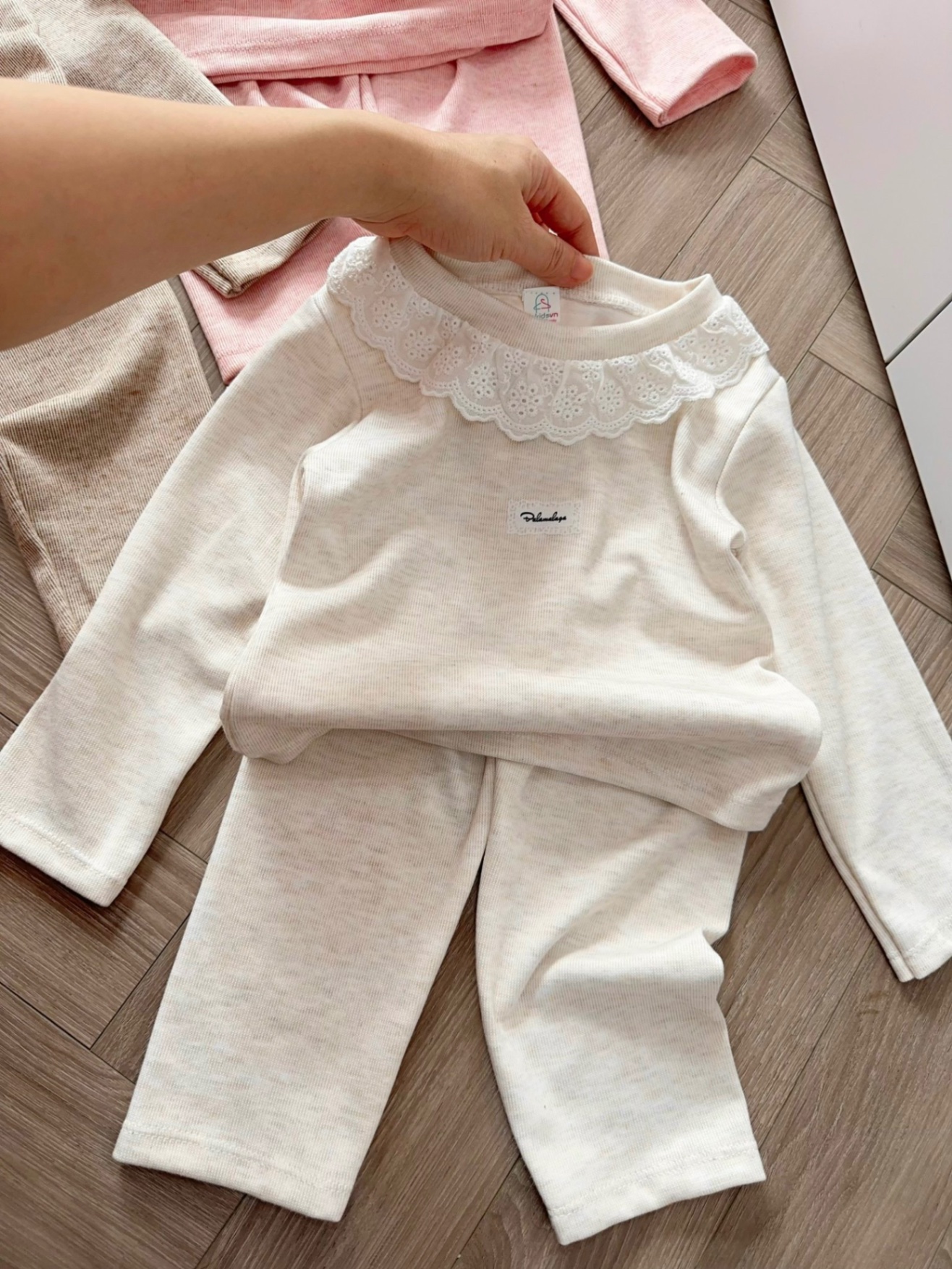 Sét bộ tăm thỏ cổ ren sn bé gái