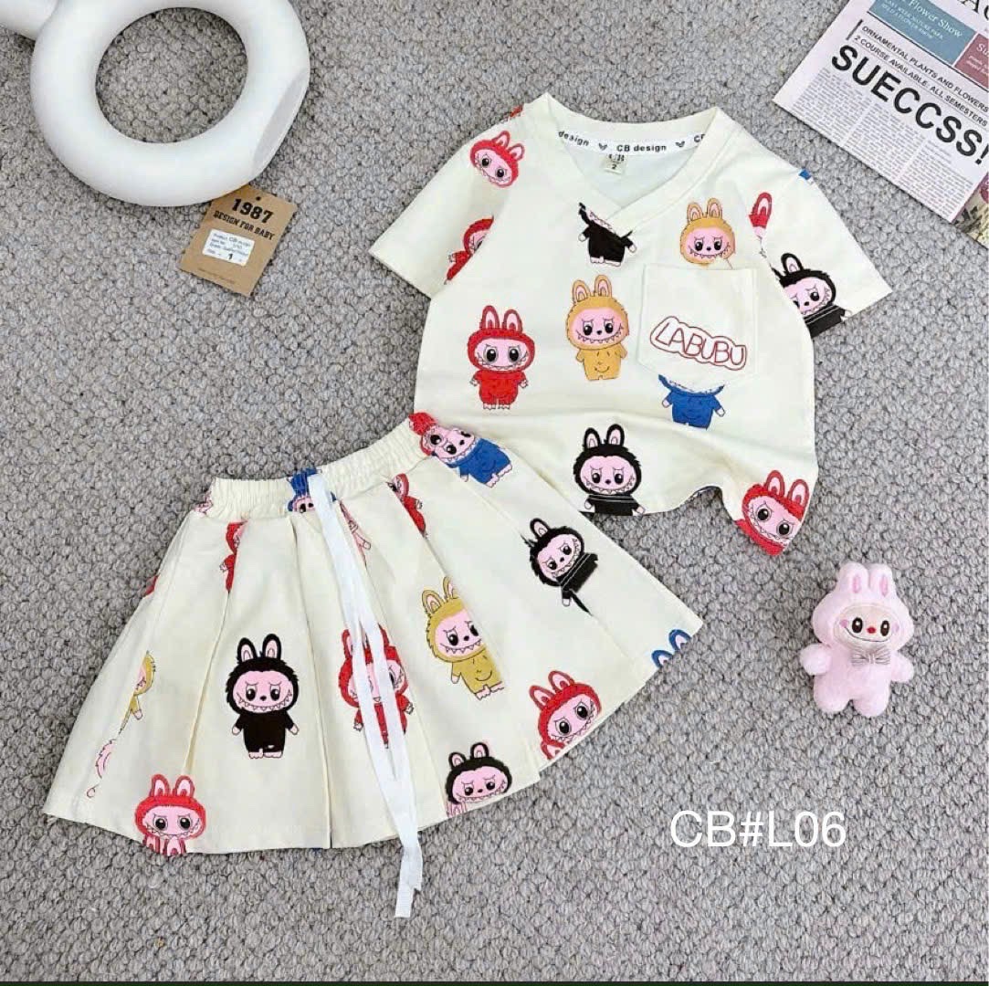 Sét áo cổ tim labubu in tràn kèm gấu nhỏ bé gái